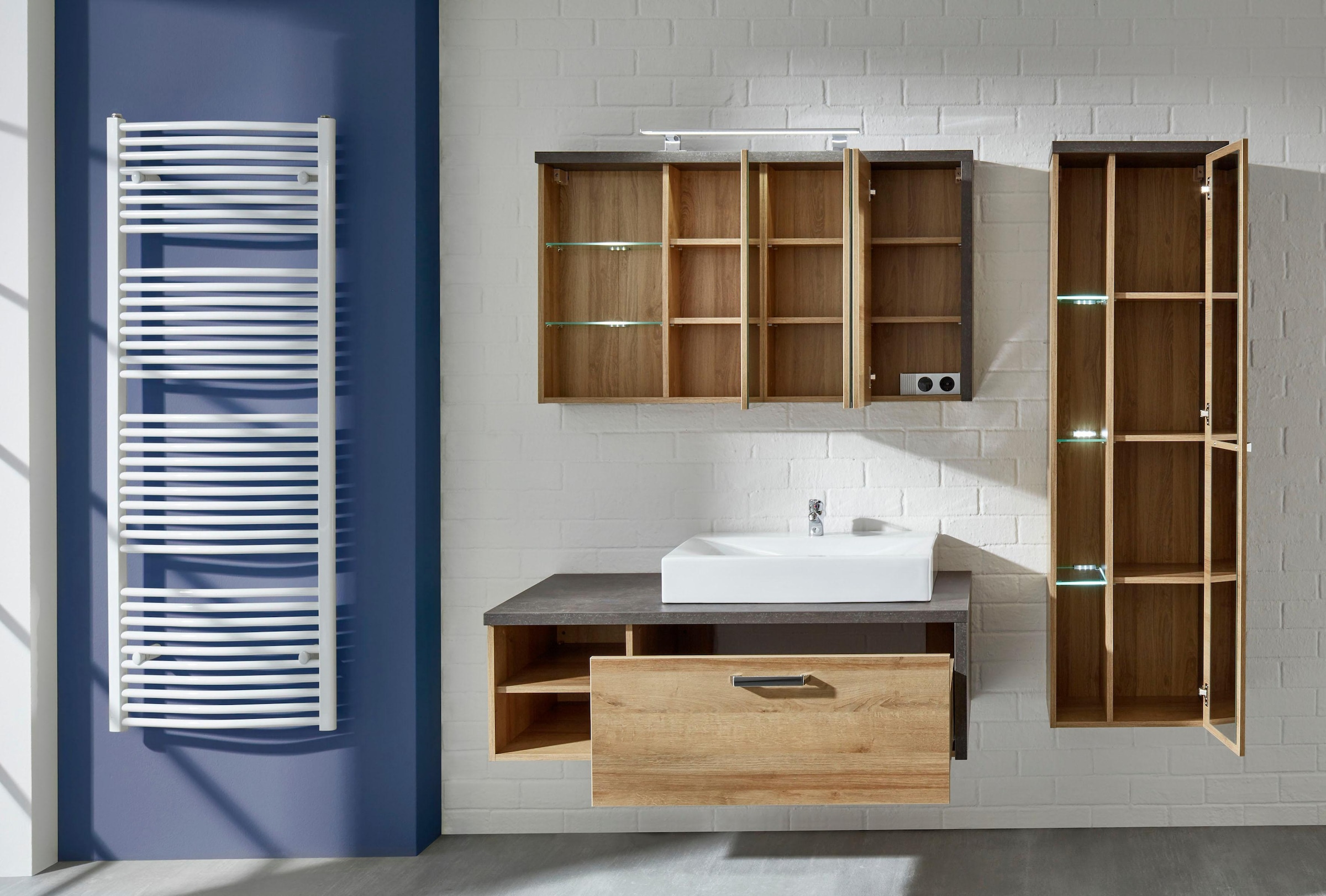 welltime Waschbeckenunterschrank »Bilbao«, Waschtisch mit Metallgriff und 2 Fächern - Masse (B/T/H) 123/53/39 cm