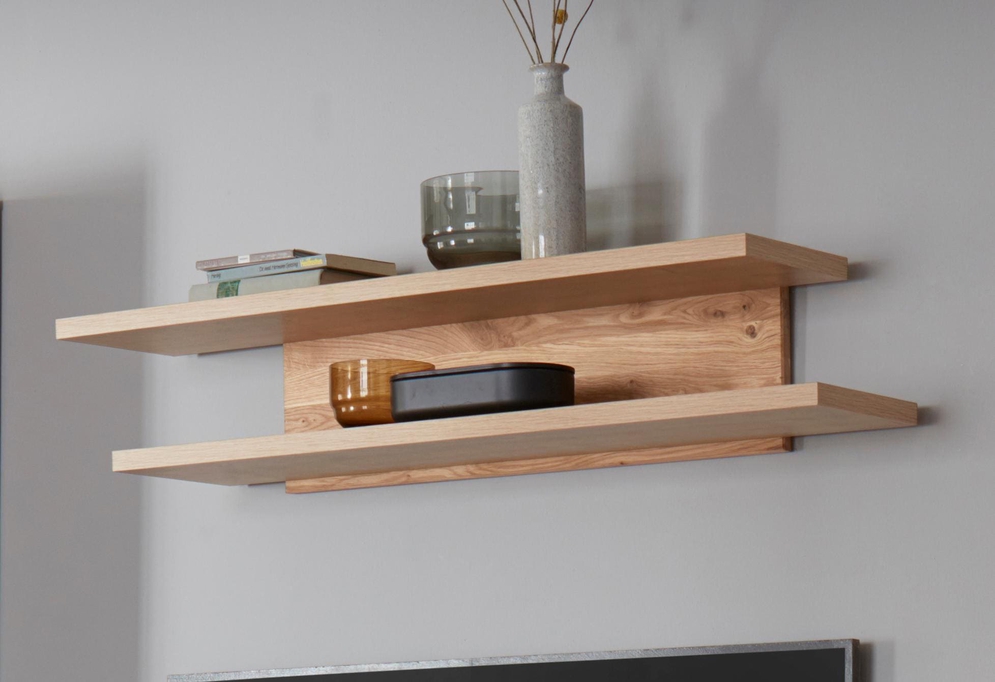 Image of VOGL Möbelfabrik Wandboard mit 2 Ablagen