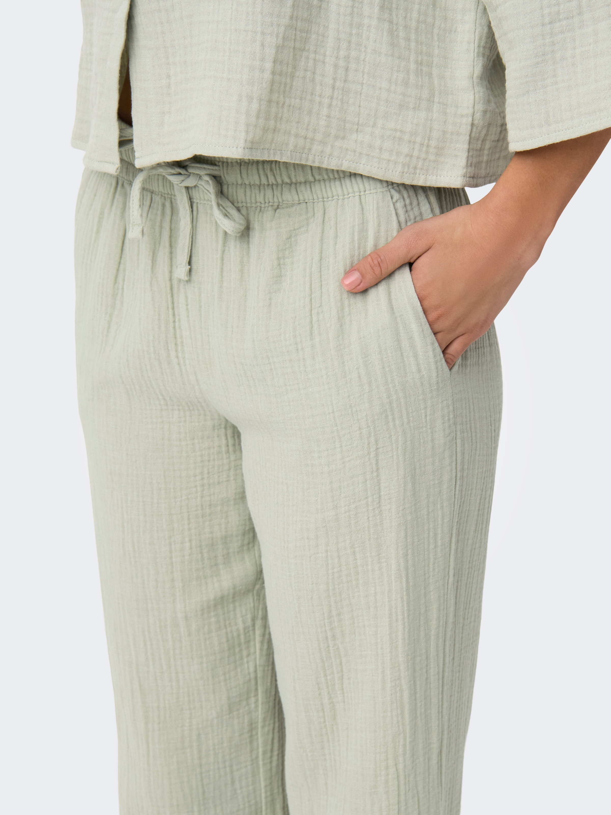 JDY Schlupfhose »JDYTHEIS LIFE WIDE PANT WVN NOOS«, aus Musselin