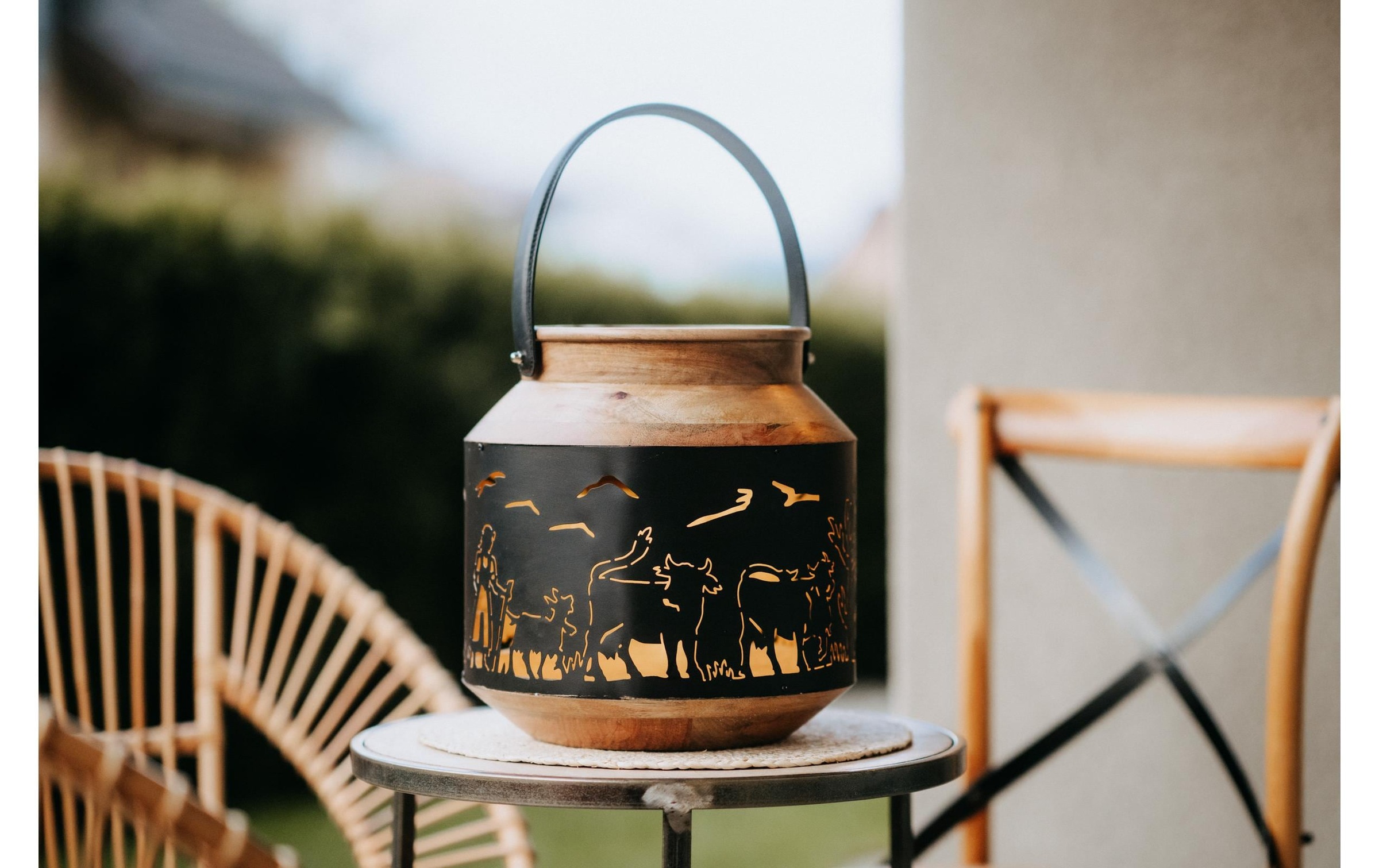 Kadastar Kerzenlaterne »Alpaufzug Familie« Laterne Scherenschnitt