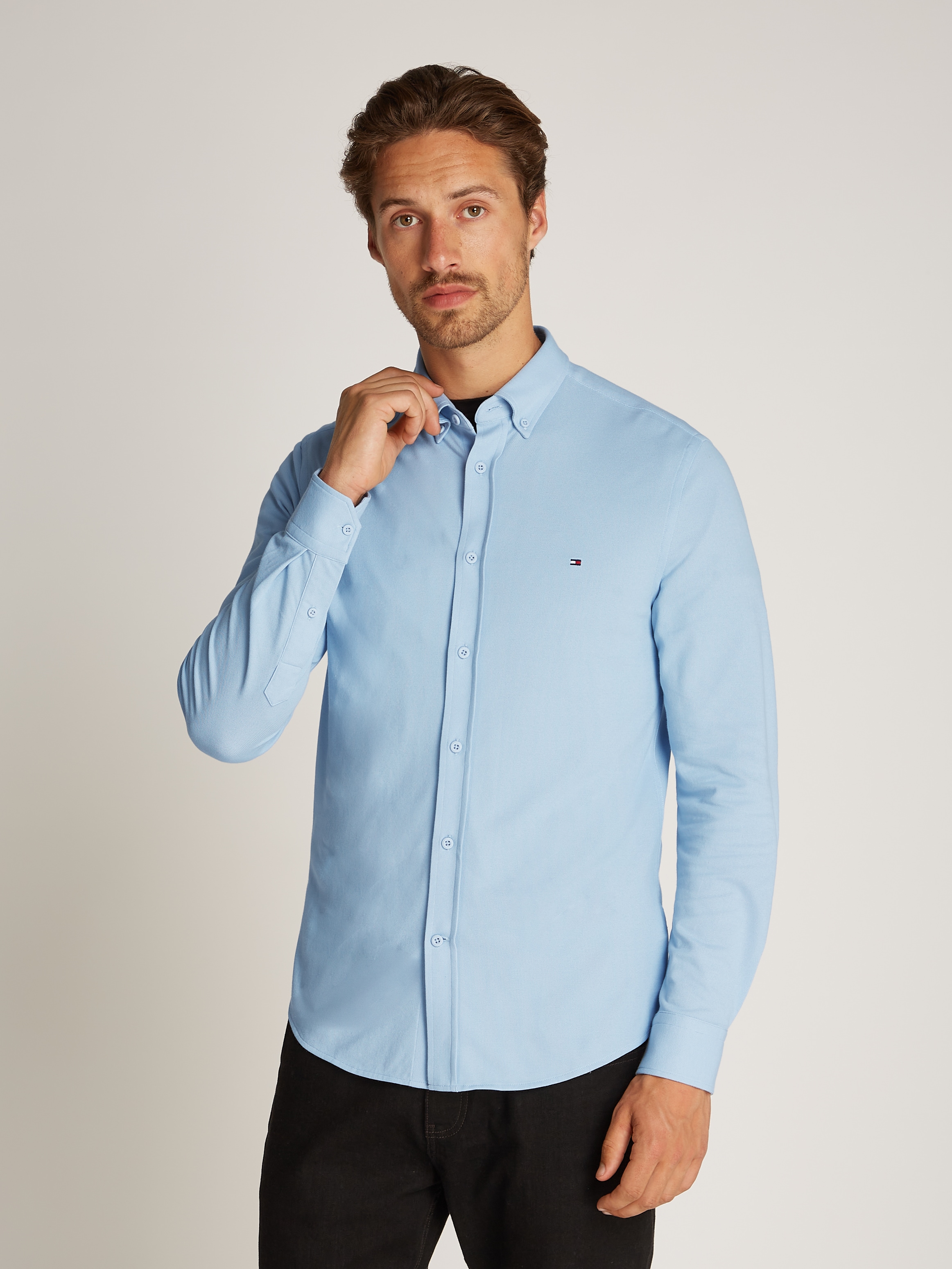 Image of Tommy Hilfiger Businesshemd "PERFORMANCE OXF PIQUE Slim Fit SHIRT" mit Logostickerei