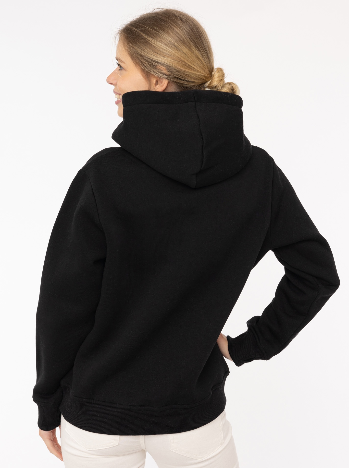 Zwillingsherz Hoodie »"Nelina"«, mit Leo Band und schlichter Stickerei "Stay Wild"