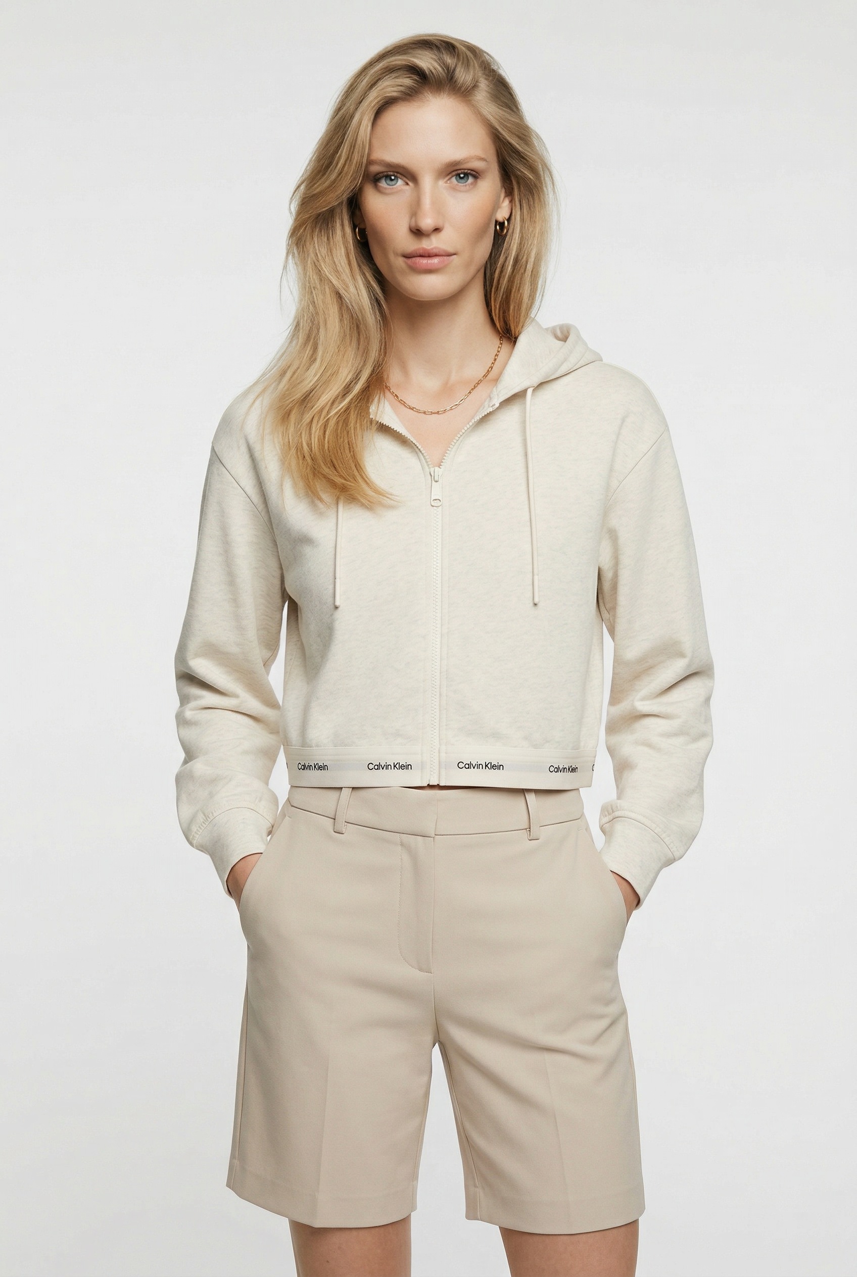 Image of Calvin Klein Jeans Kapuzensweatjacke "LOGO WAIST CROPPED" mit Kapuze, kurze From, Logoschriftzug am Bund