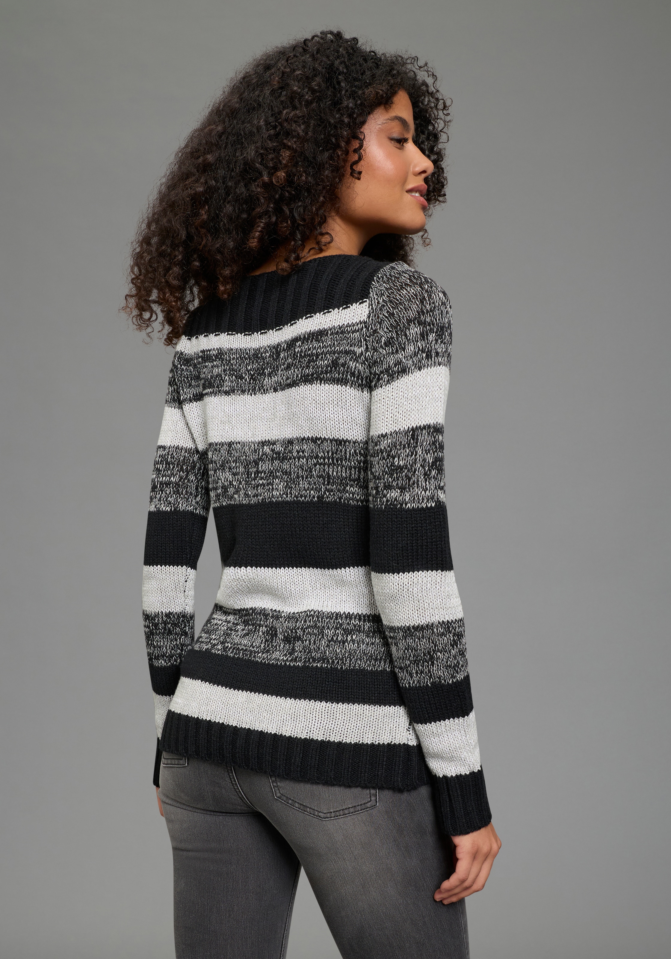 AJC Pull en tricot mit U-Boot Ausschnitt und tollem Streifendesign