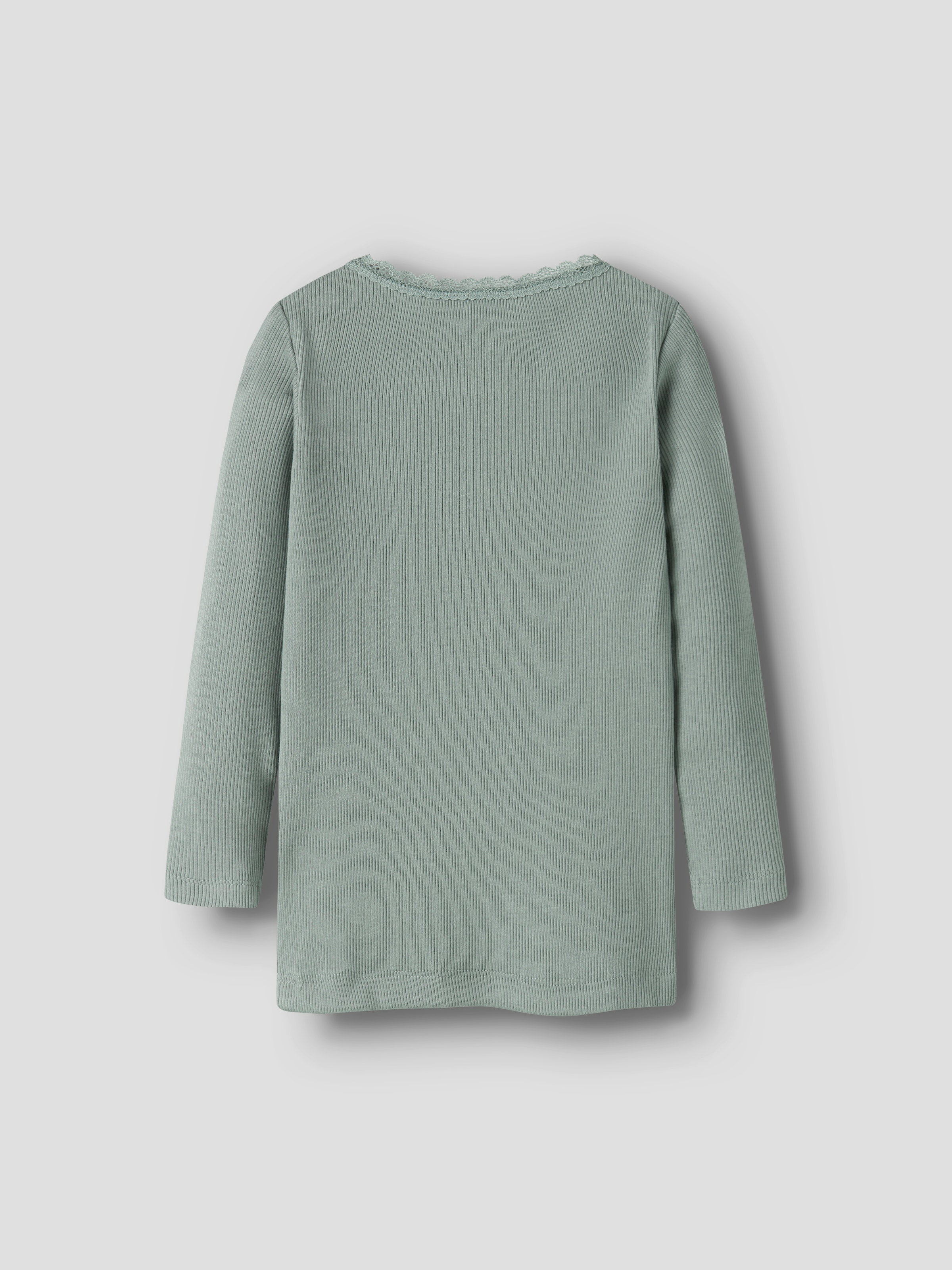 Name It Langarmshirt »NMFKAB LS TOP NOOS«, in Feinripp und mit süsser Spitzenkante am Ausschnitt