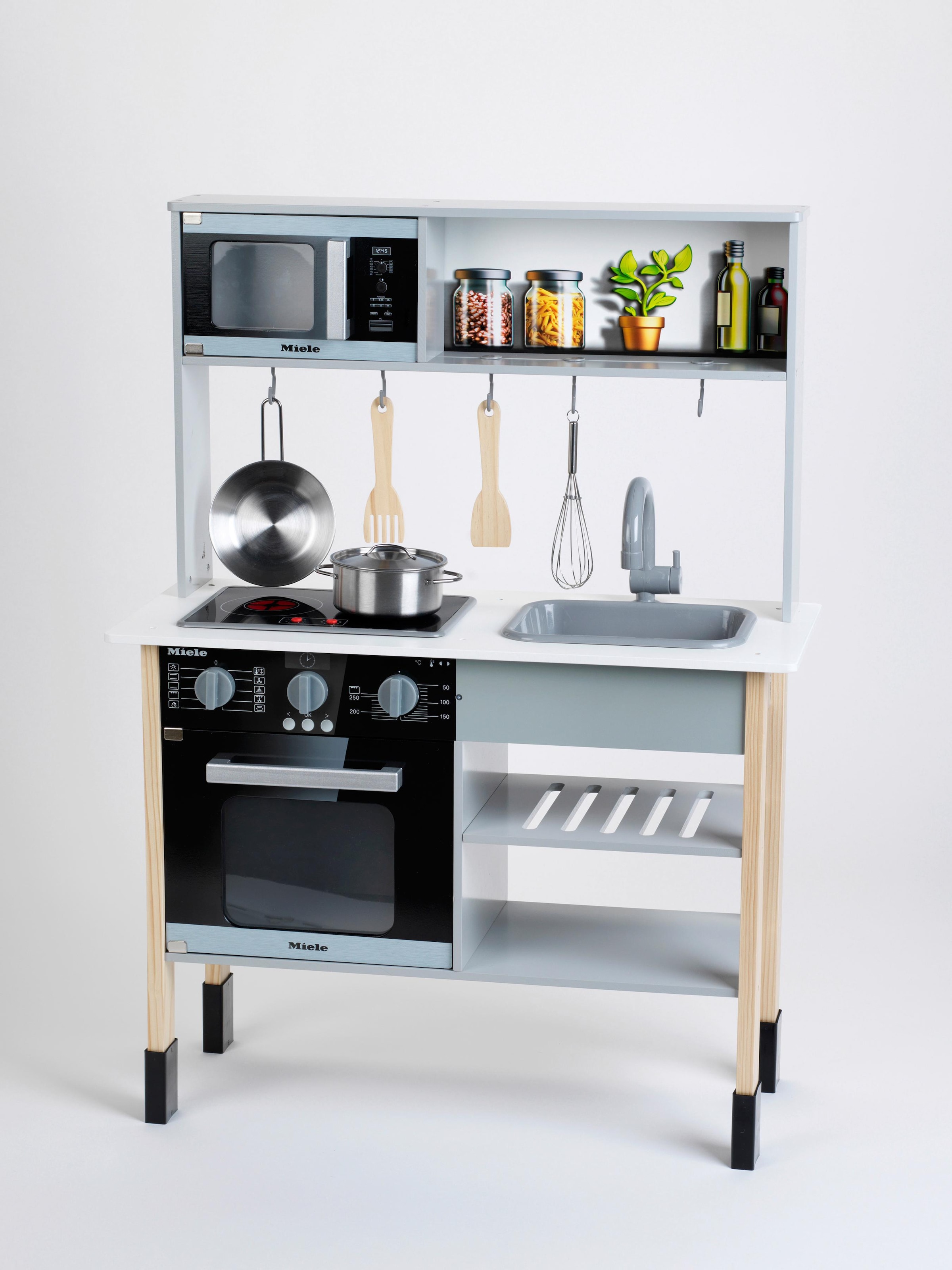 Image of Klein Spielküche »Miele«, mit Zubehör aus Holz und Metall bei Ackermann Versand Schweiz