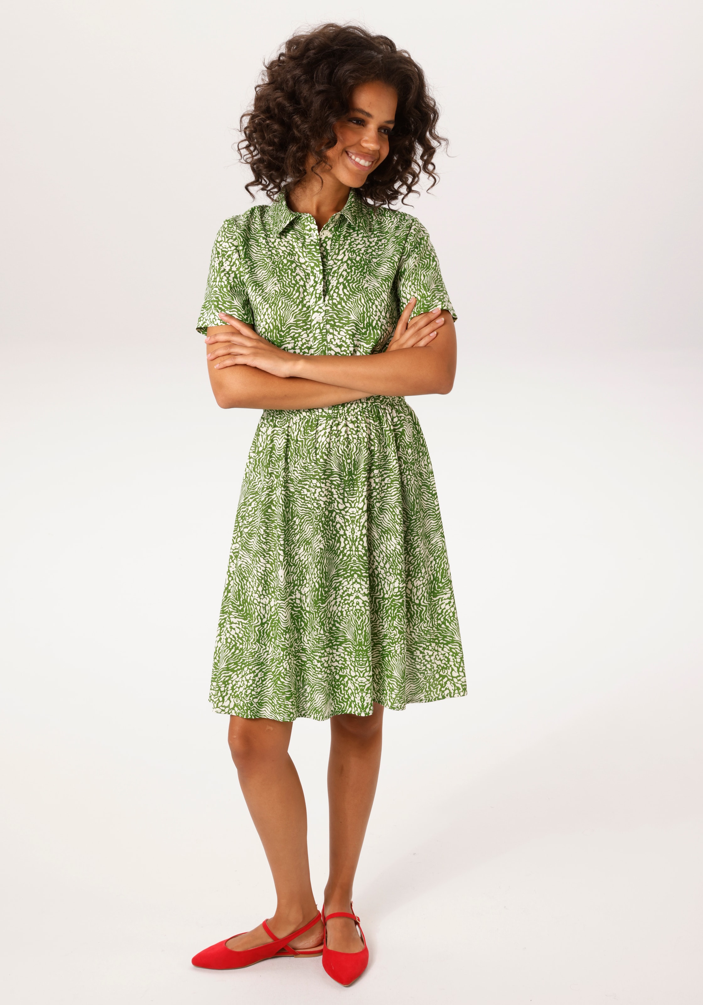 Image of Aniston CASUAL Sommerkleid mit fantasievollem, grafischen Muster