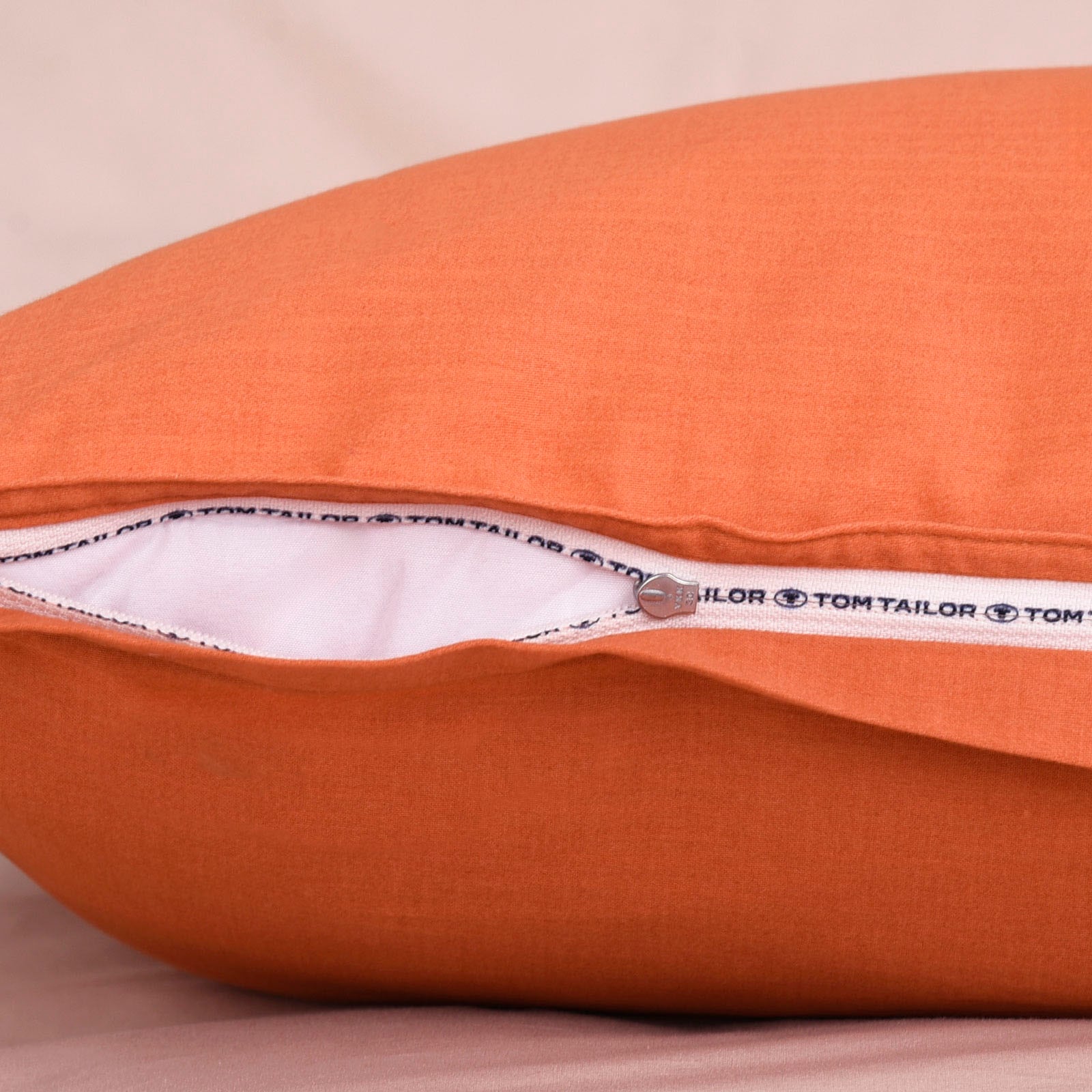 TOM TAILOR HOME Linge de lit »TWO-TONE SOLID COLORS in Gr. 135x200cm, 155x220cm oder 200x220cm« 2 cuis new bedroom, couture double sur l’oreiller