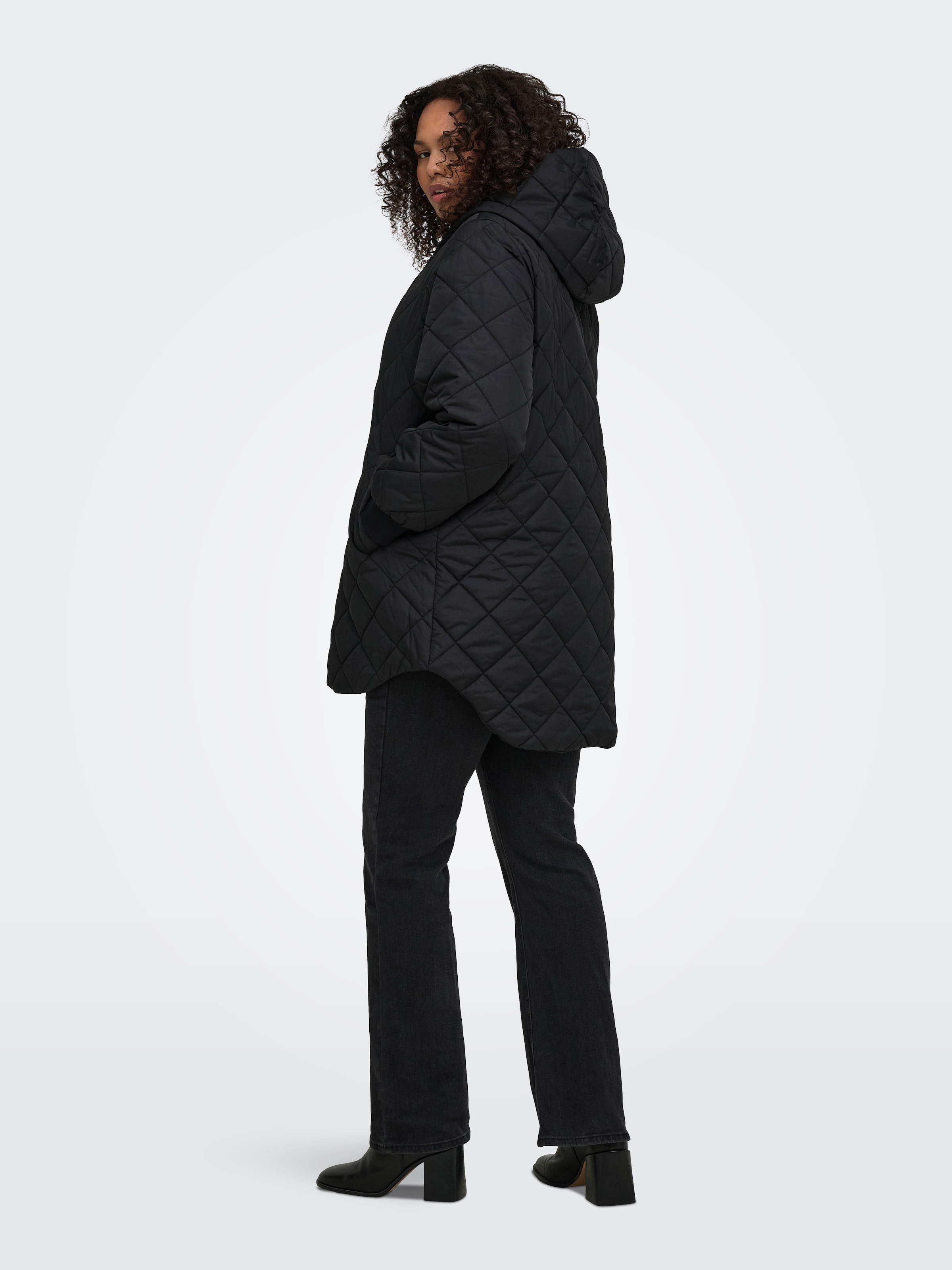 ONLY CARMAKOMA Steppmantel »CARJULIET QUILTD HOOD ZIP COAT OTW NOOS« Kunstfaser