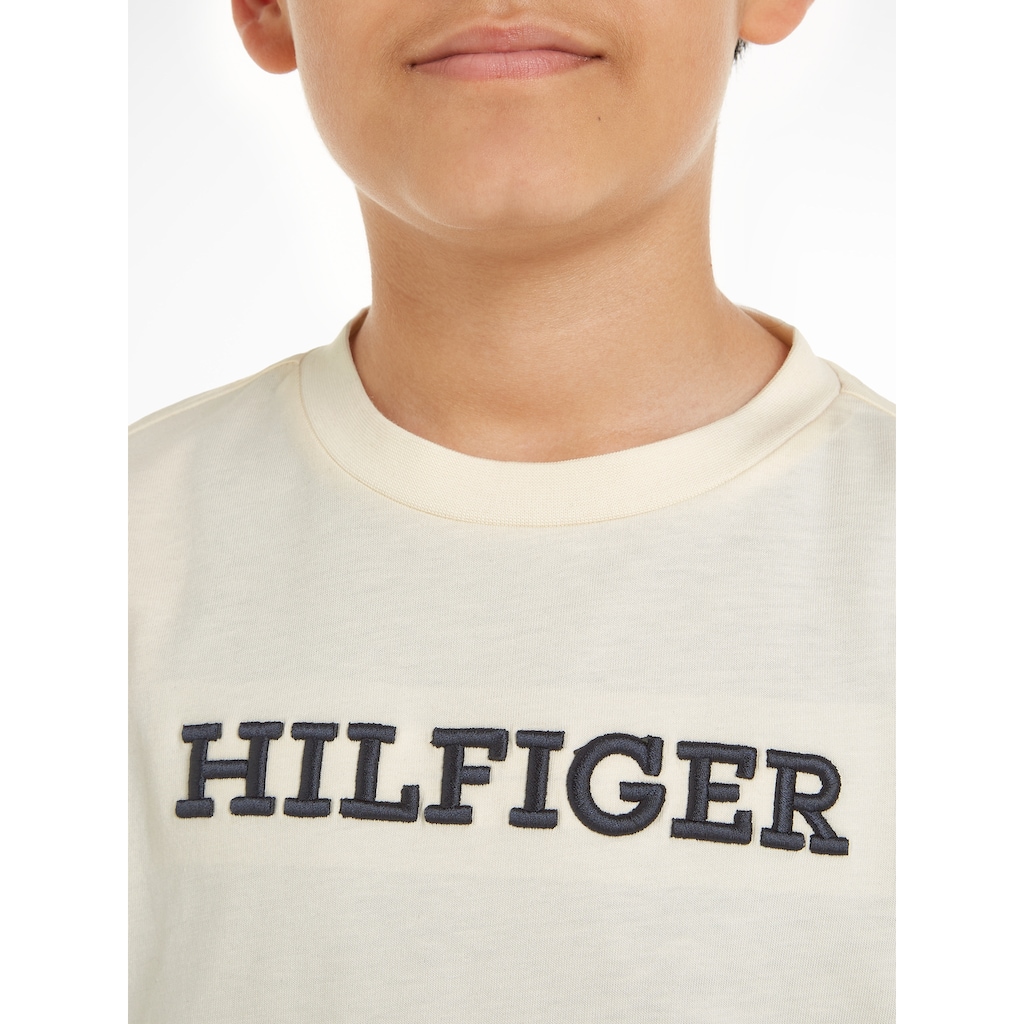 Tommy Hilfiger T-Shirt »U MONOTYPE TEE S/S«, mit grosser Logo-Stickerei