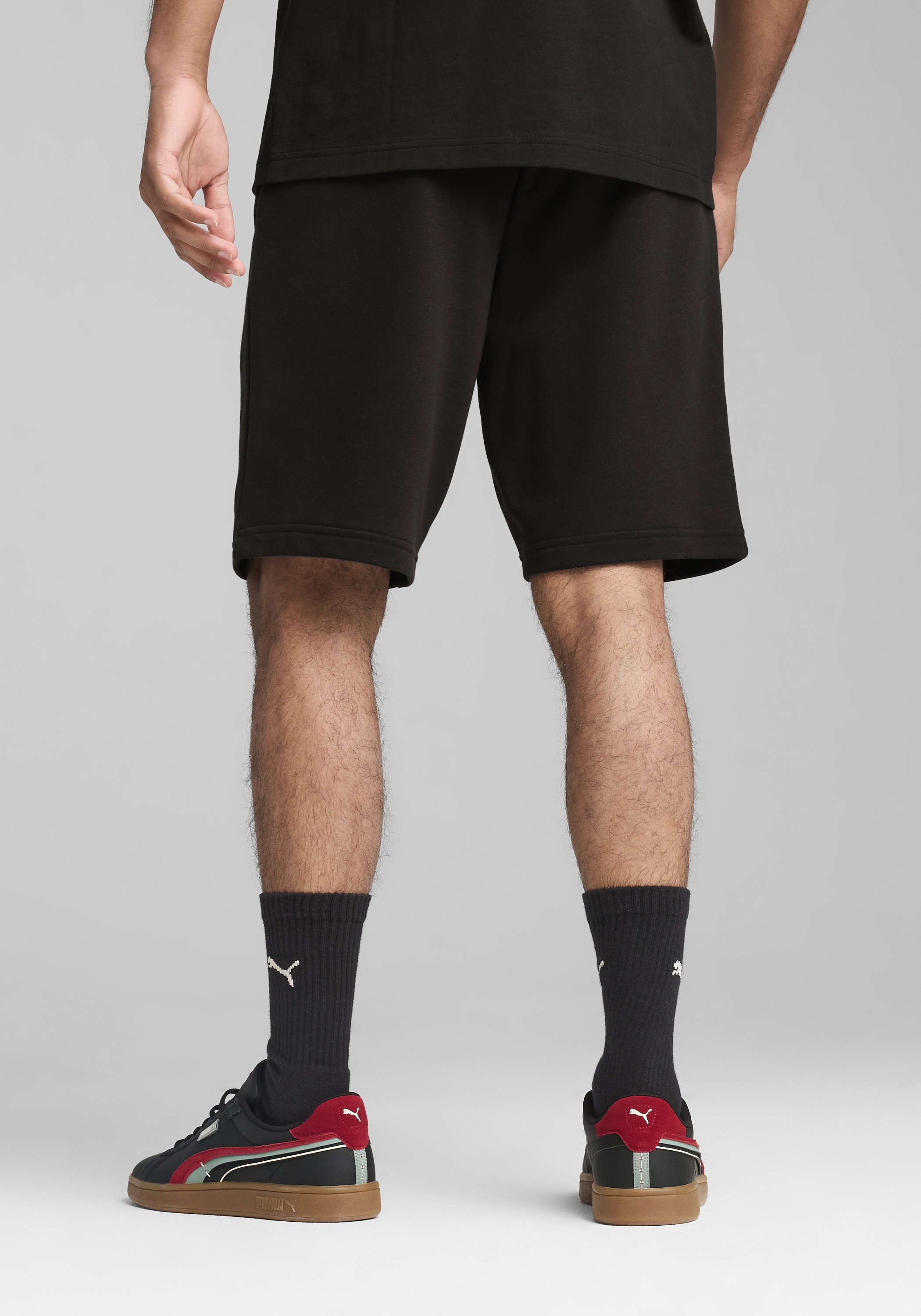 PUMA Short d'entraînement »ESS 2 COLOR NO. 1 LOGO SHORTS 10" TR«  sportlicher Look, mit Eingrifftaschen, Regular Fit