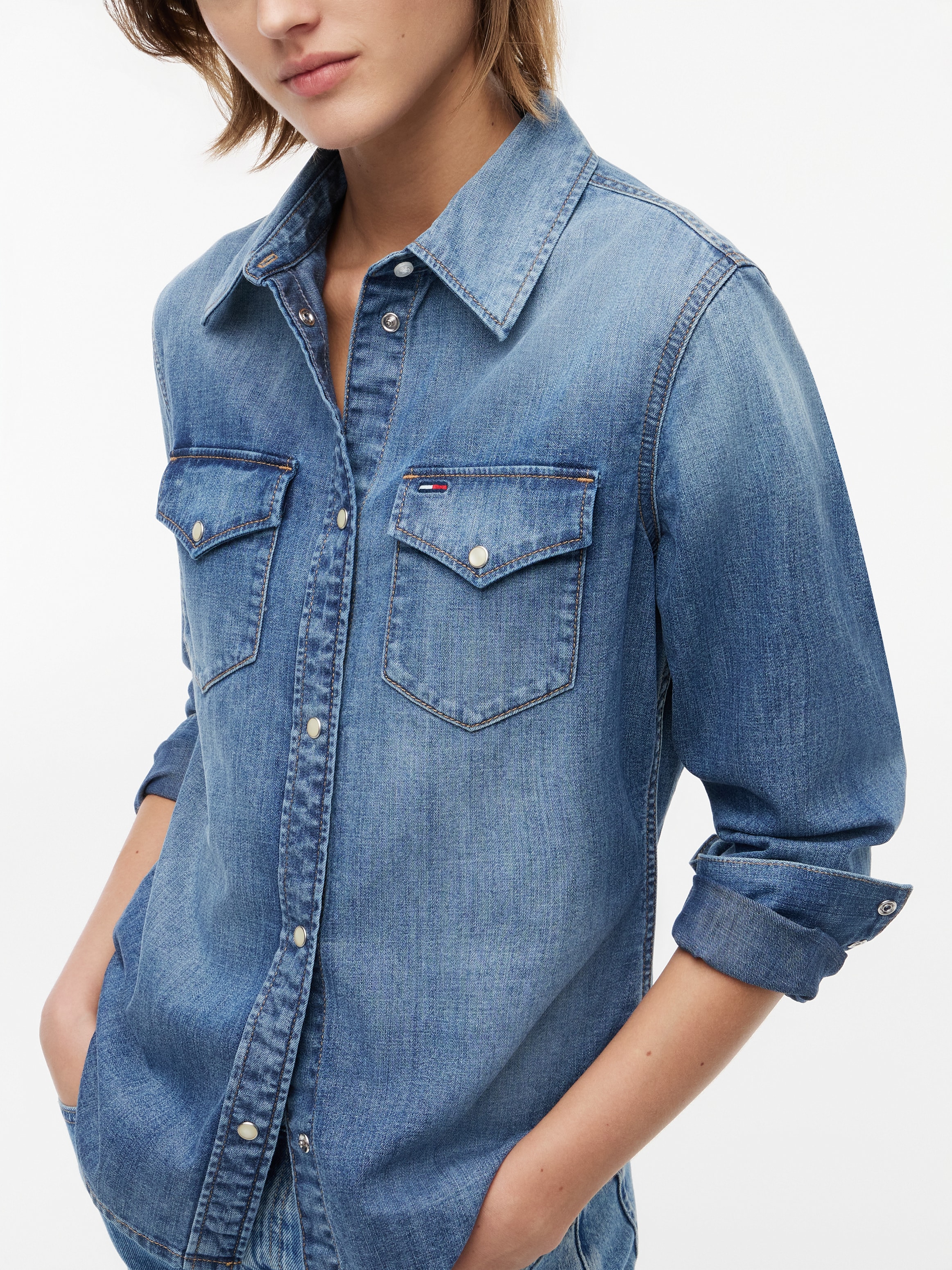 Tommy Jeans Blouse en jean »WMN REGULAR SHIRT EXT« coton, regular fit, poches poitrine