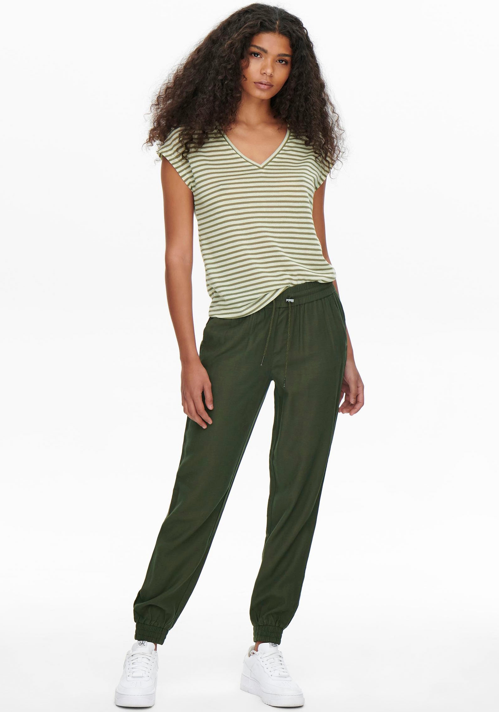 ONLY Pantalon de jogging »ONLKELDA-EMERY MW PULL-UP PANTS«