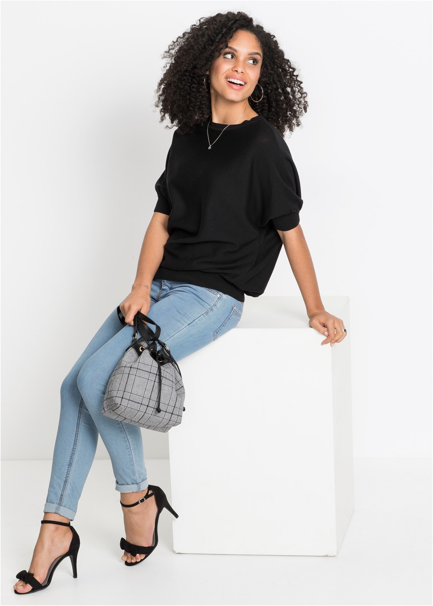 bonprix Pull en tricot aus Baumwoll-Mix, mit Rundhalsausschnitt, bequeme Passform