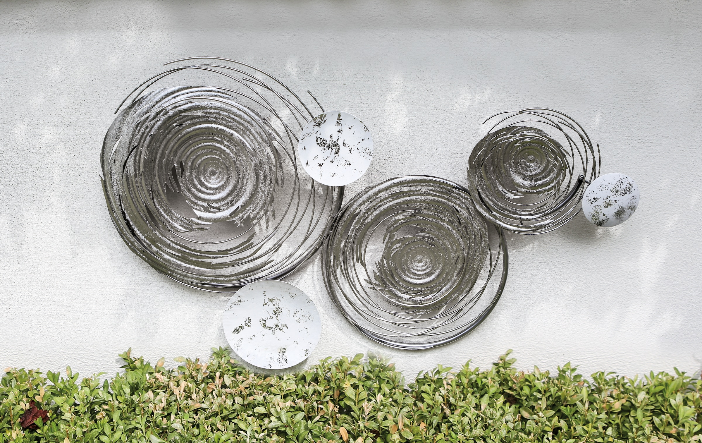 GILDE Wanddekoobjekt »Wandrelief Circles, im & aus Esszimmer kaufen jetzt Metall, dekorativ weiss/silber«, Wohnzimmer