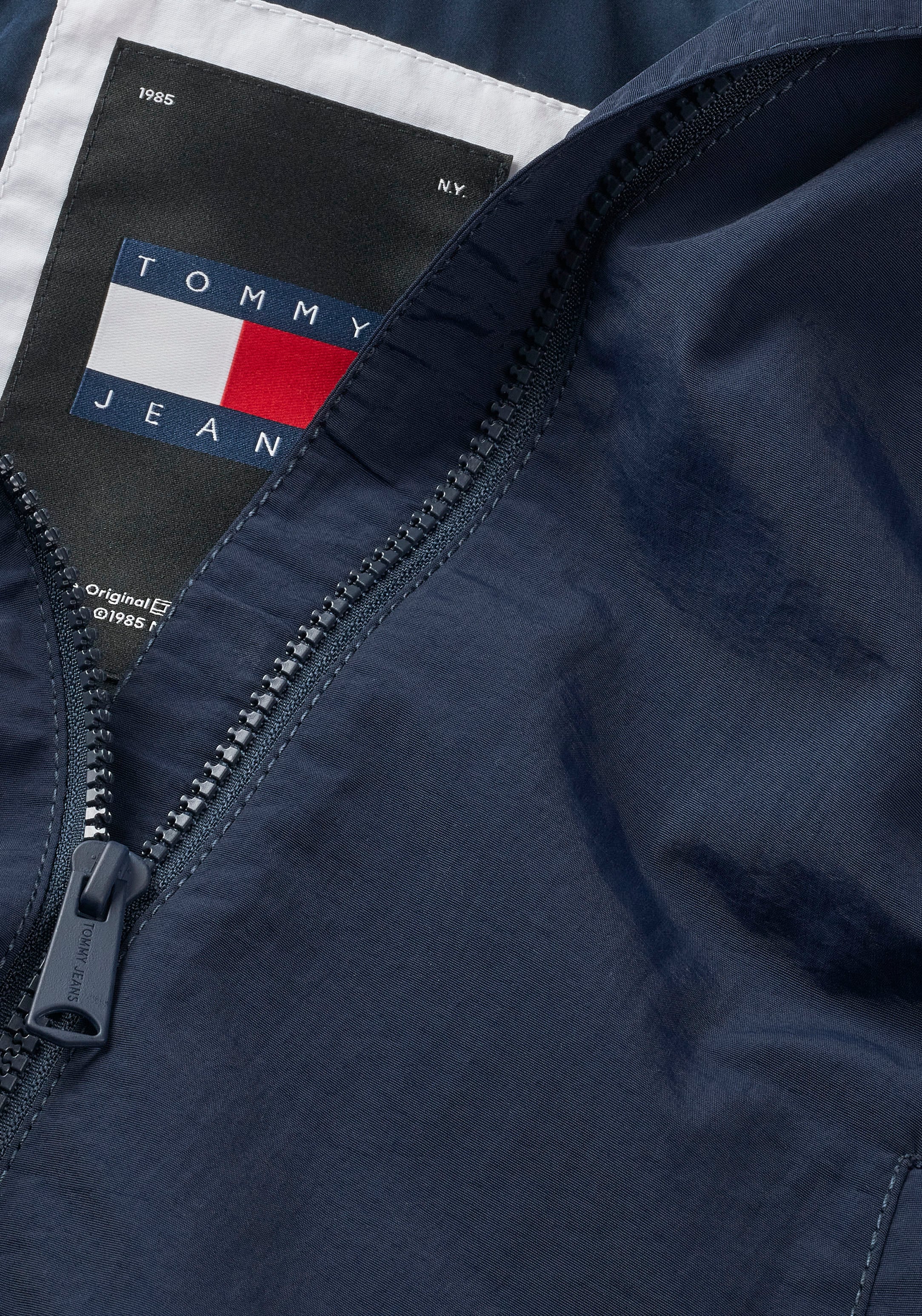 Tommy Jeans Windbreaker »TJW ESSENTIAL JACKET«, mit Stehkragen