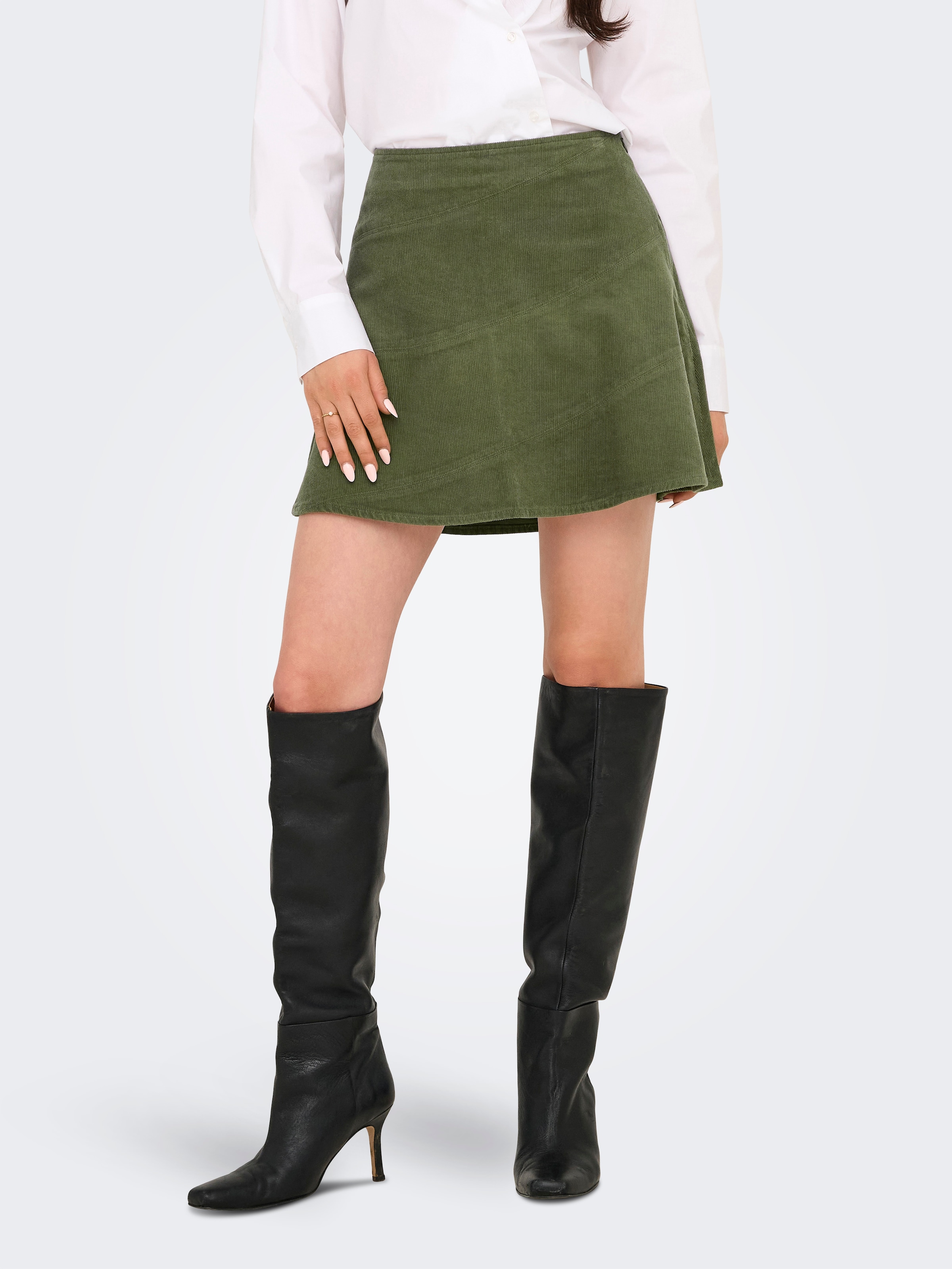 Image of ONLY Cordrock "ONLMOXIE HW CORD SKATER SKIRT CC PNT"