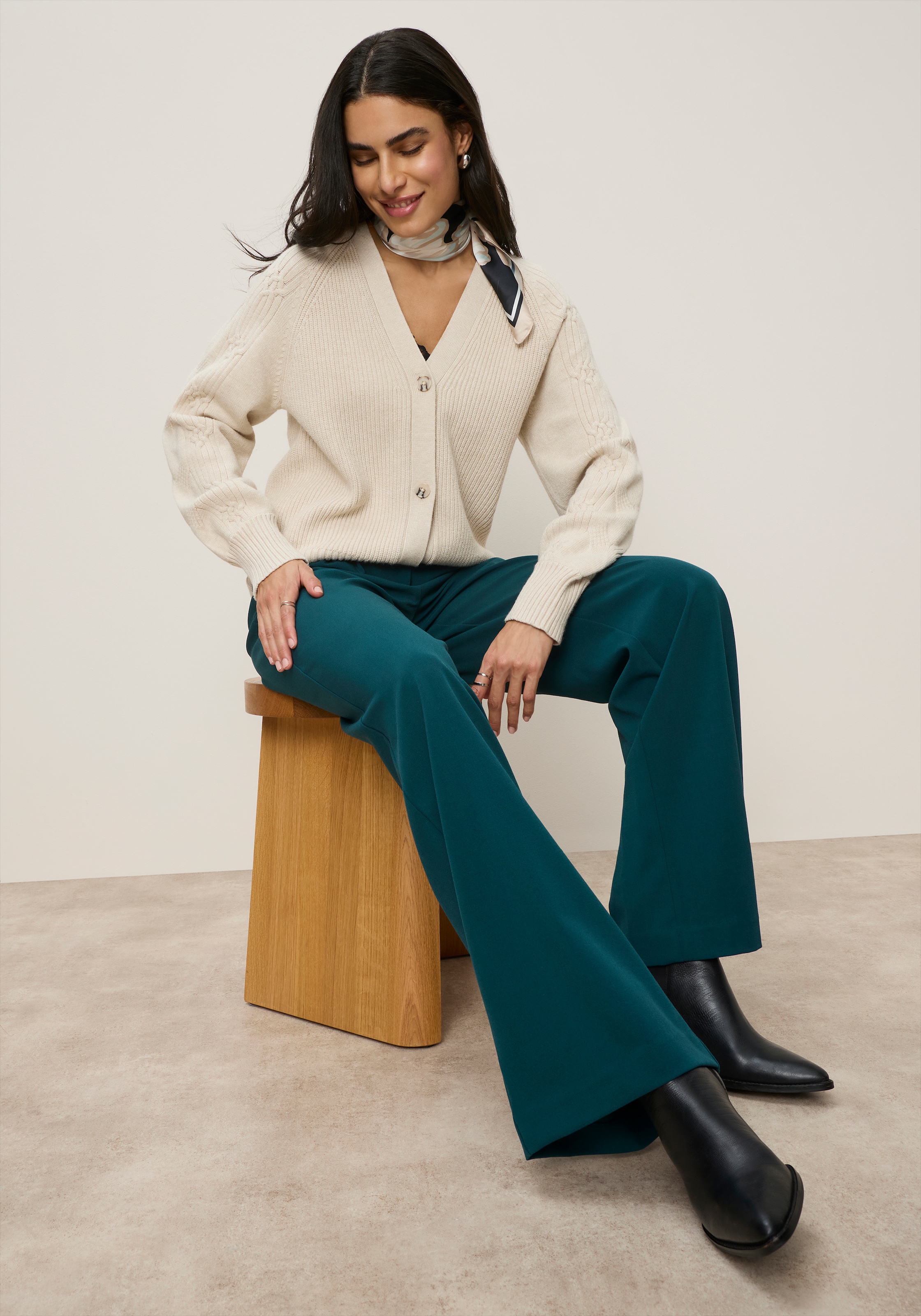 Tamaris Anzughose »im modernem Look«  mit weitem Bein