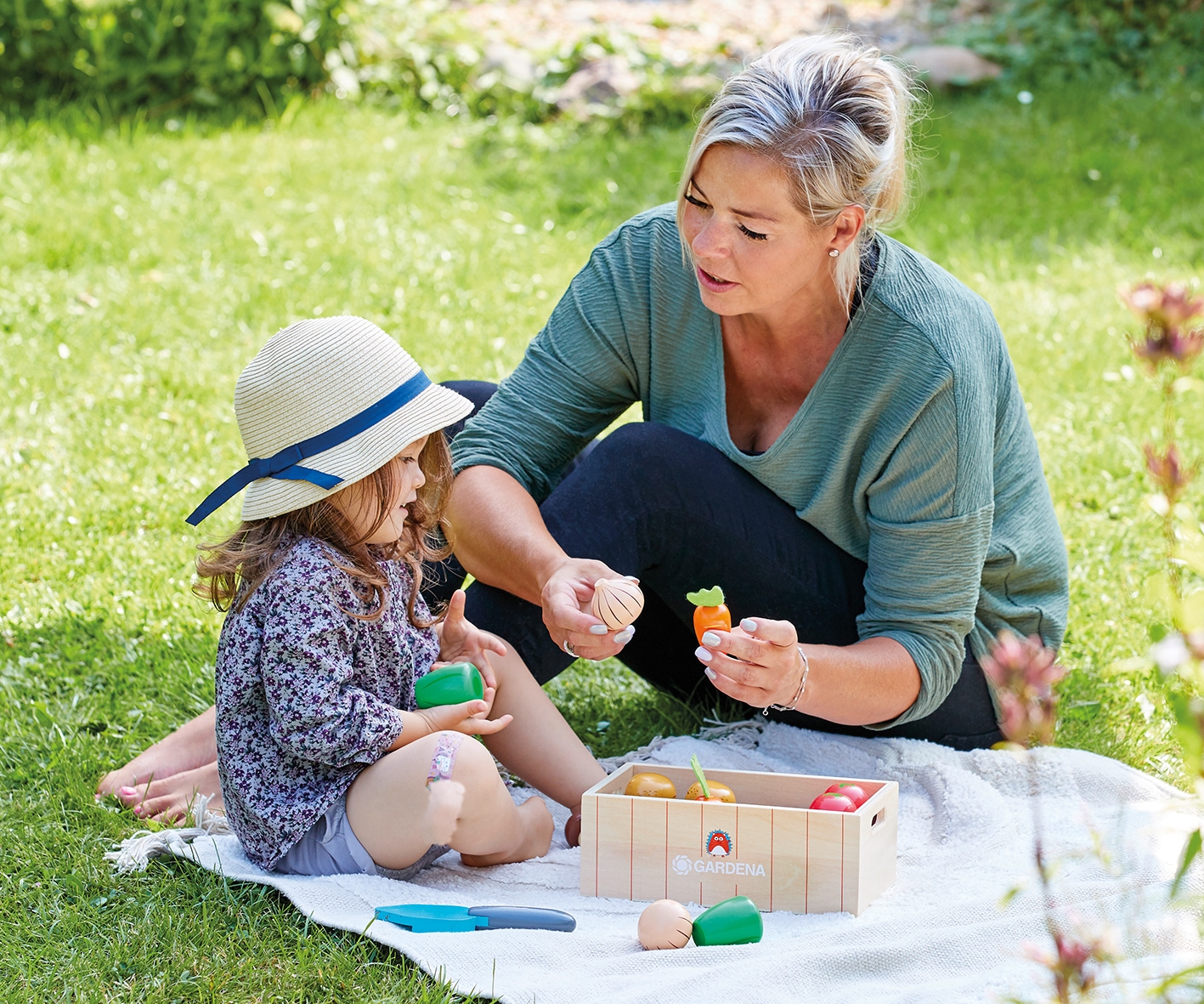 Happy People Steckspielzeug »GARDENA Holz-Gemüse-Steckbeet«