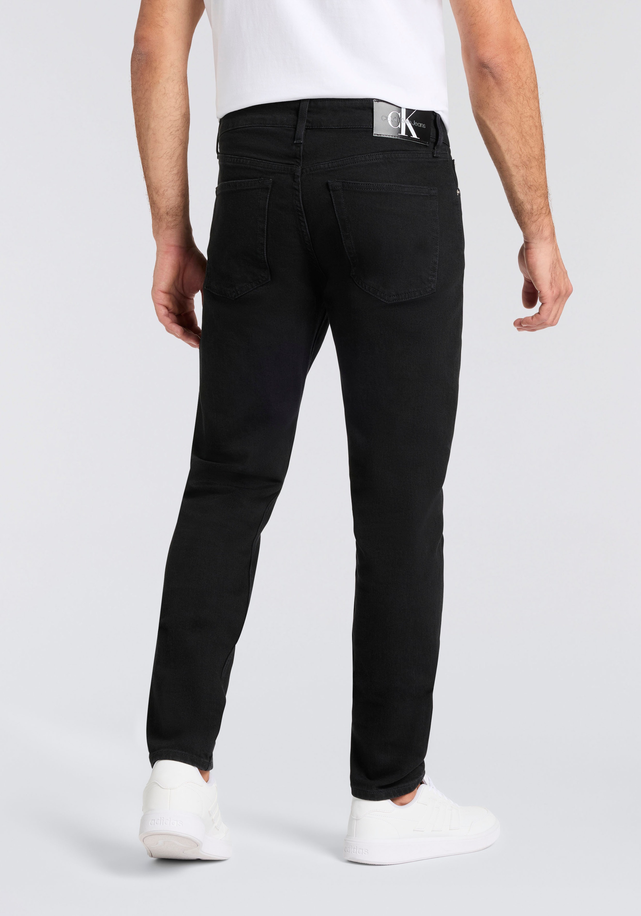 Calvin Klein Jeans Slim-fit-Jeans »SLIM TAPER« mit Markenlabel