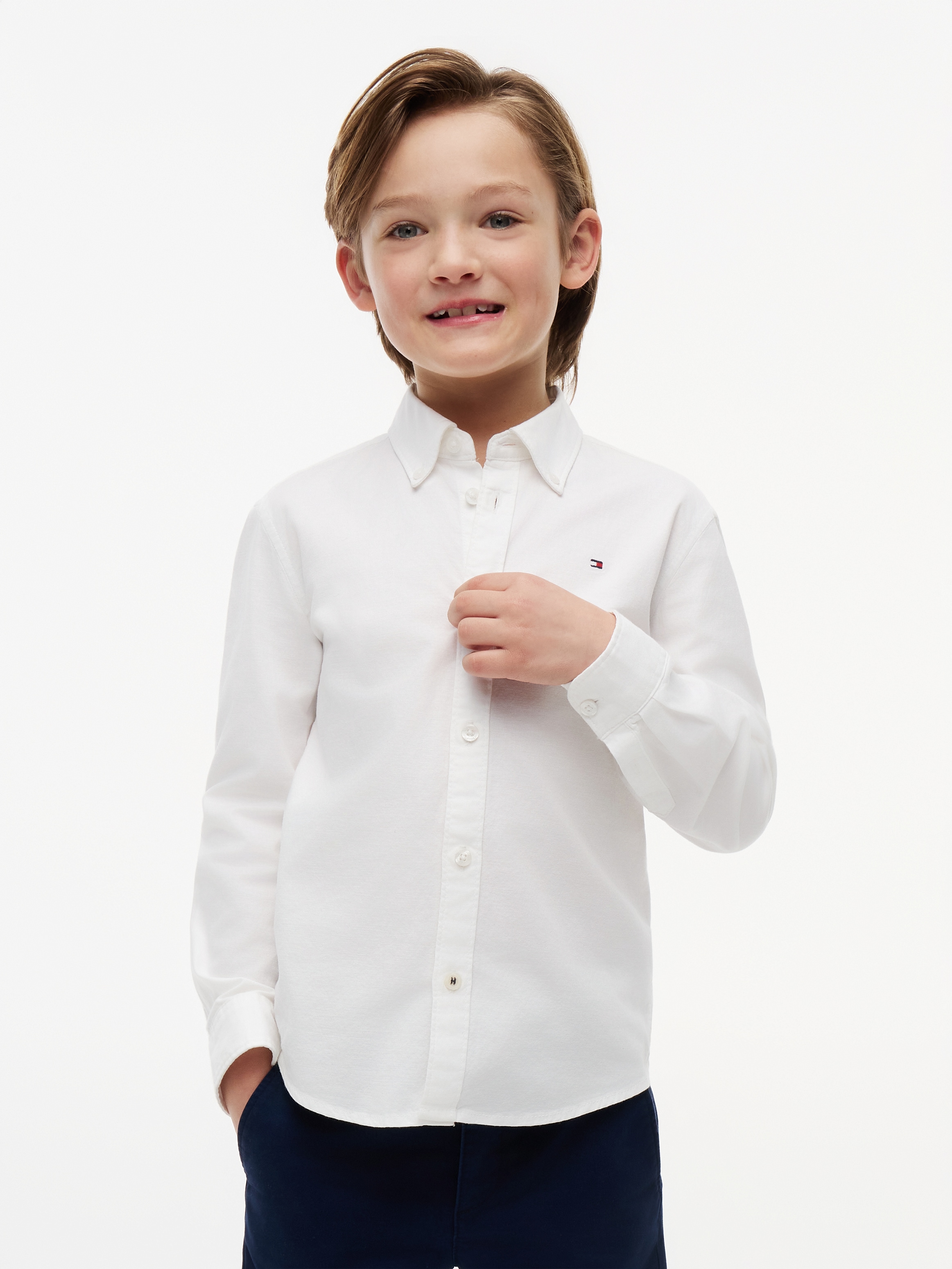 Tommy Hilfiger Chemise à manches longues »BOYS STRETCH OXFORD SHIRT L/S« Enfants jusqu’à 16 ans, col boutonné, manches longues, drapeau logo