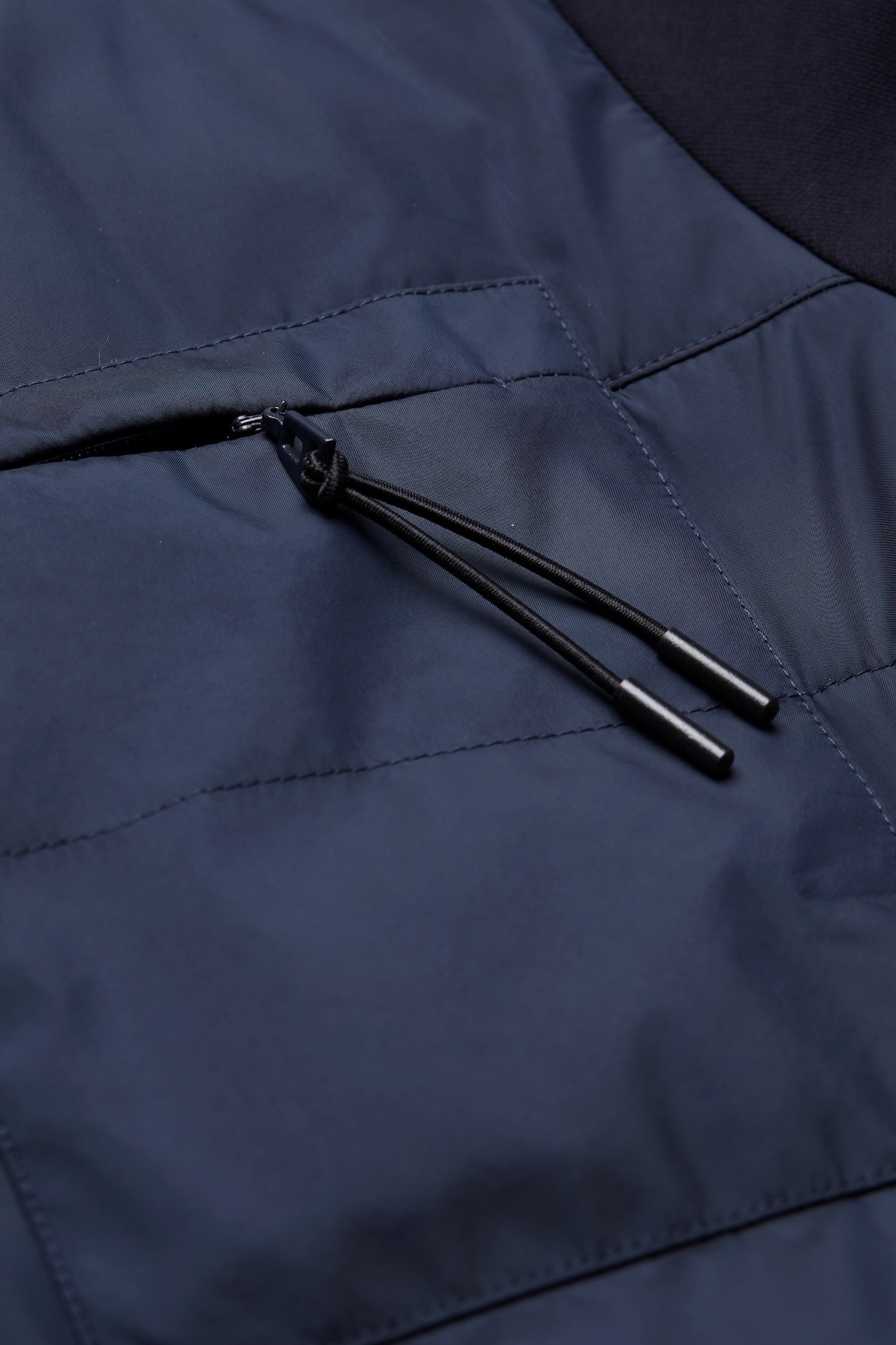 bugatti Sweatjacke, mit roten Mesh-Details