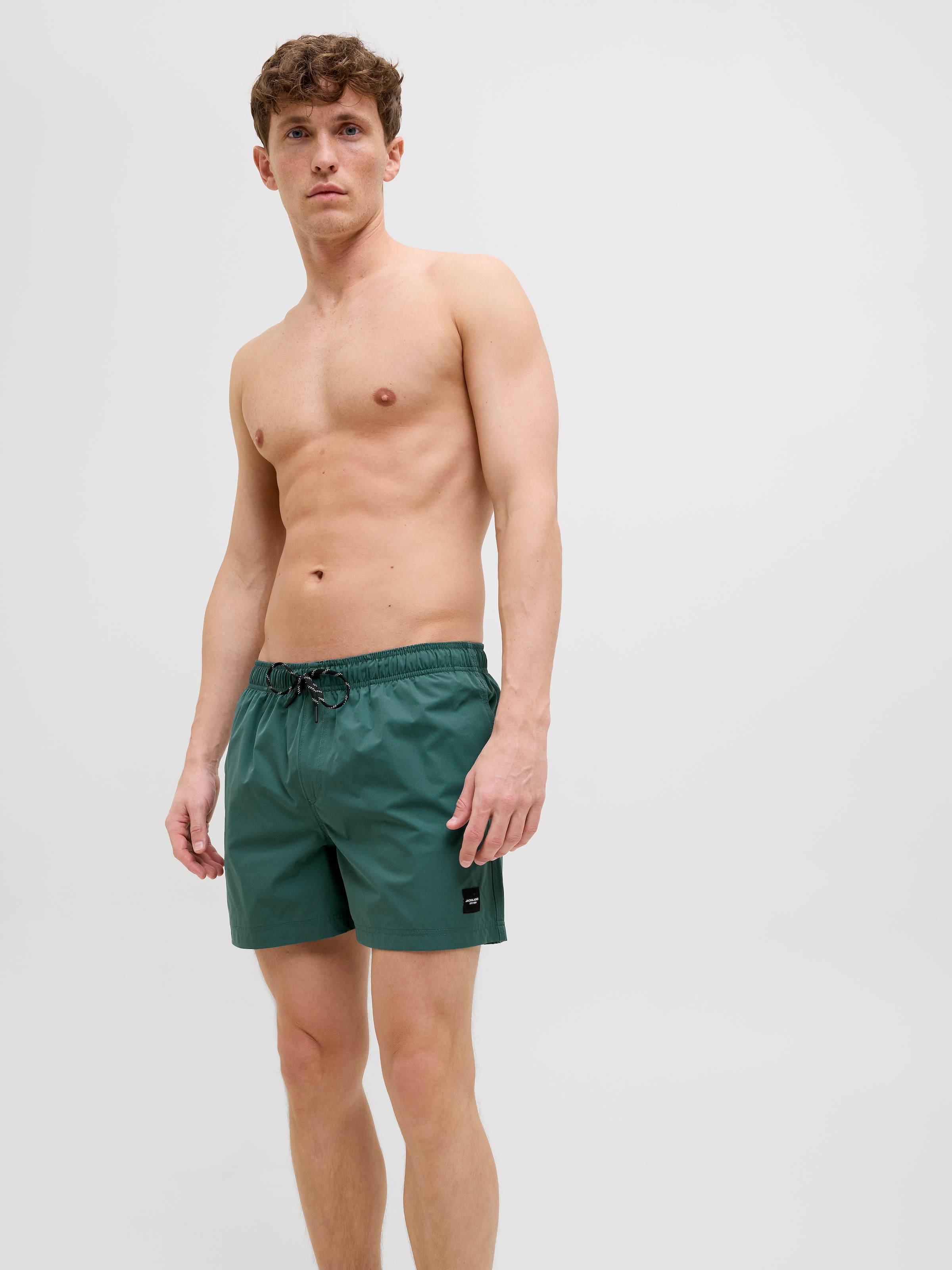 Jack & Jones Badeshorts »JPSTMAUI JJSWIM SOLID AKM SN«