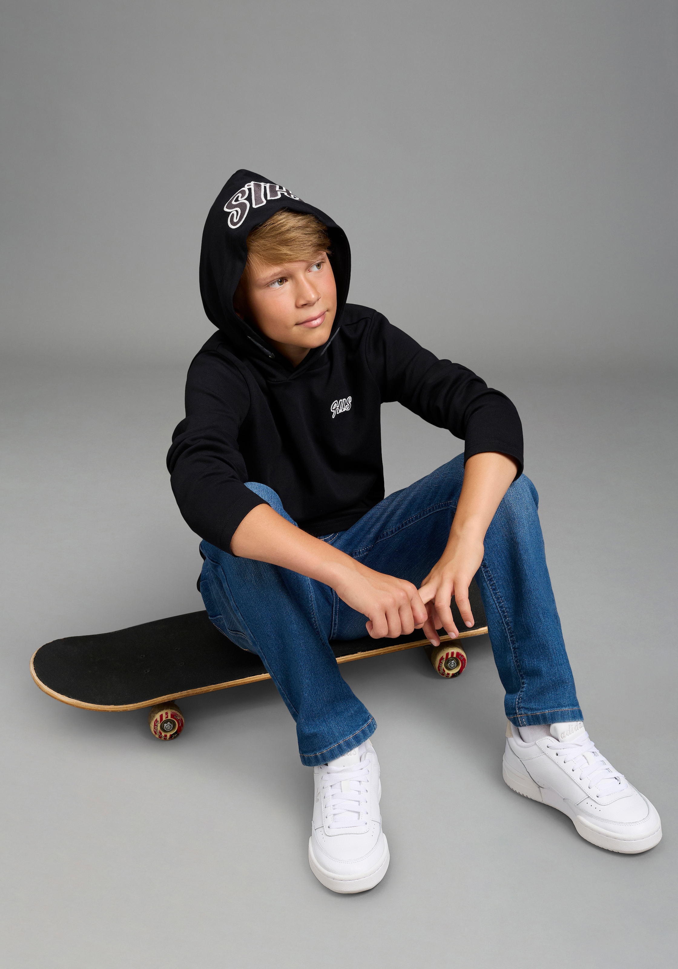 H.I.S Jeans Relax-fit »Stretchjeans in gerader Form für Jungen« pour TEENS. jean droit avec lavage authentique