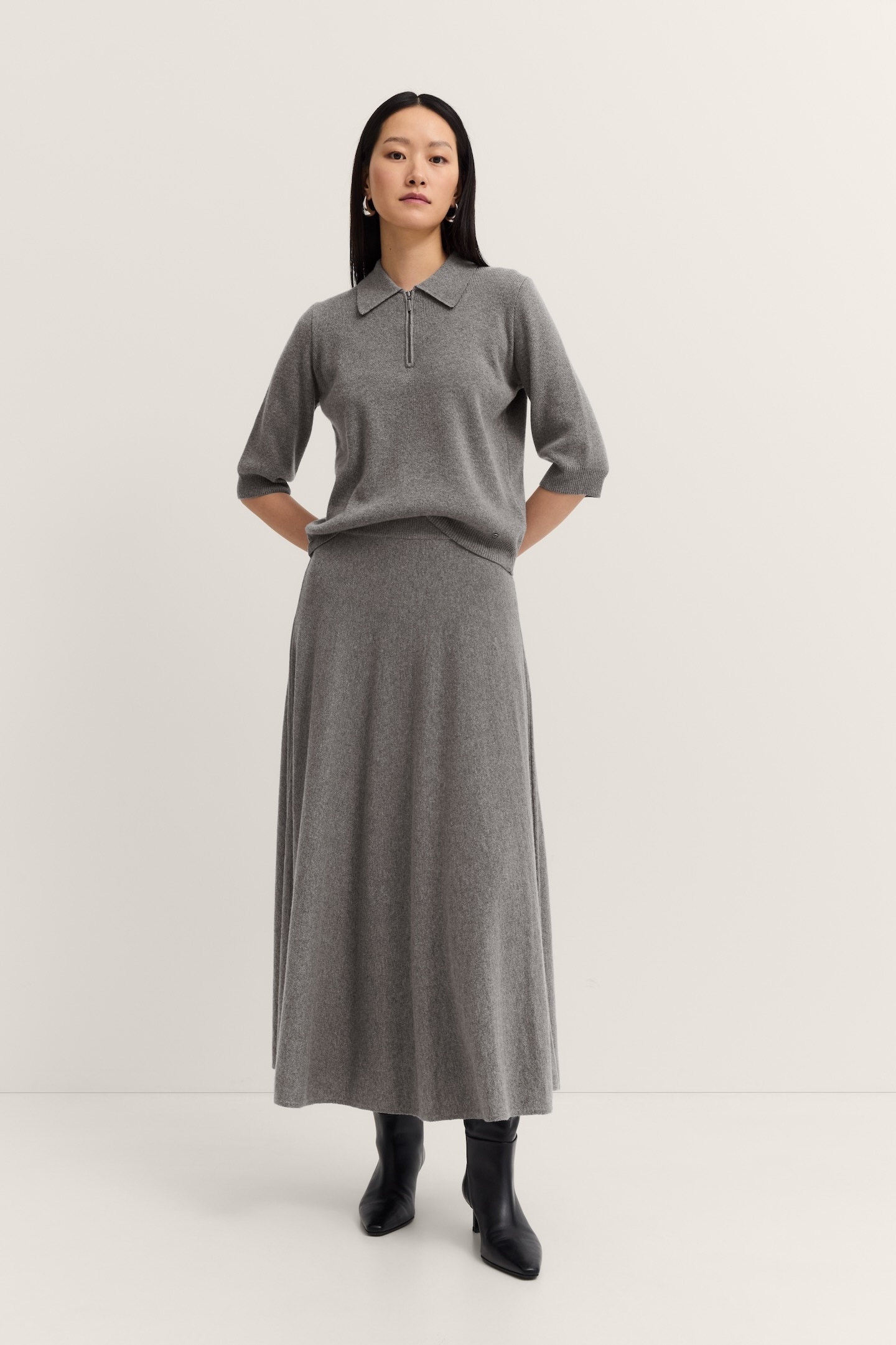 bugatti Jupe en tricot »Bequem & klassisch« in einem weichen Wolle-Kaschmir-Mix