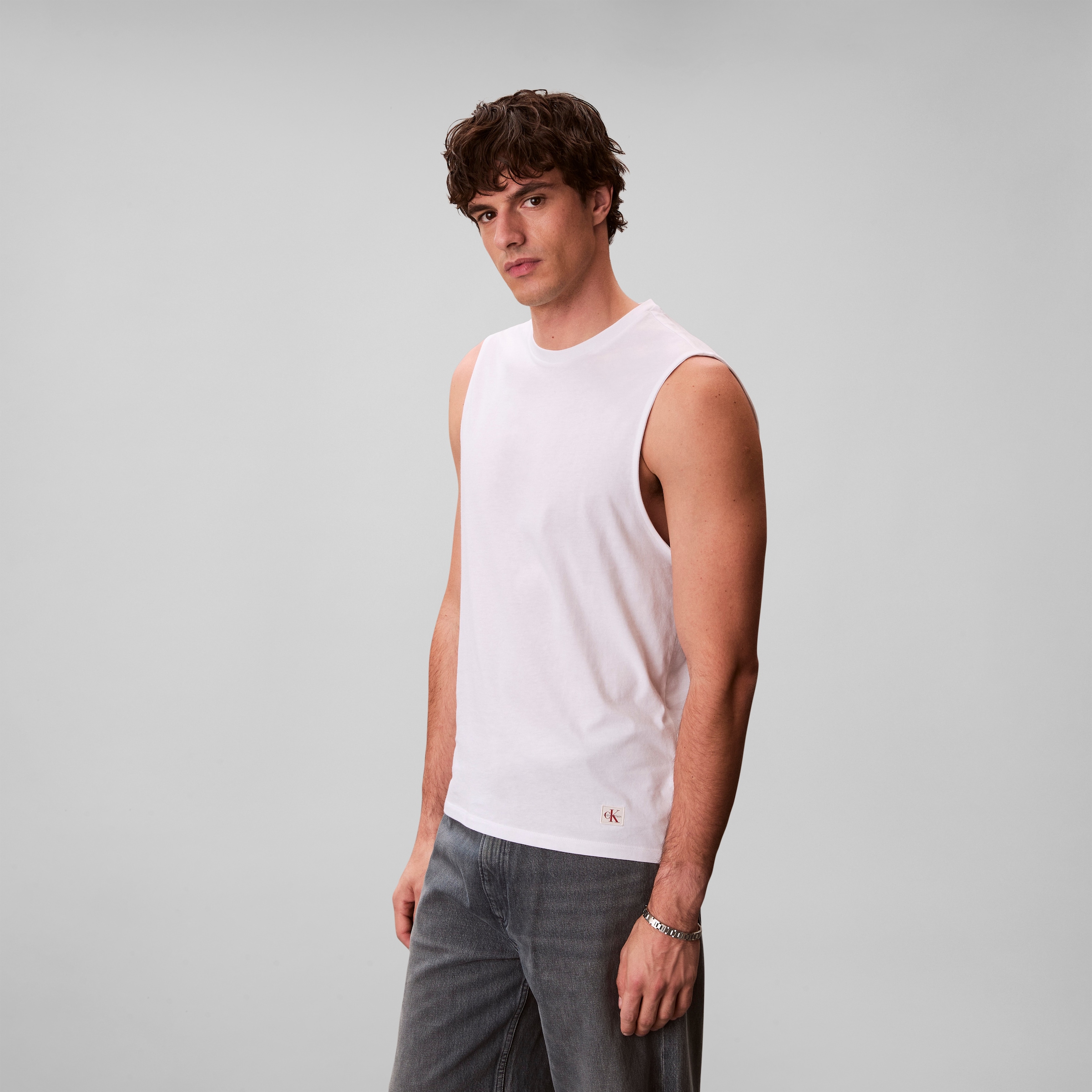 Image of Calvin Klein Jeans Tanktop "JERSEY BADGE MUSCLE TANK" Regular fit mit Rundhalsausschnitt