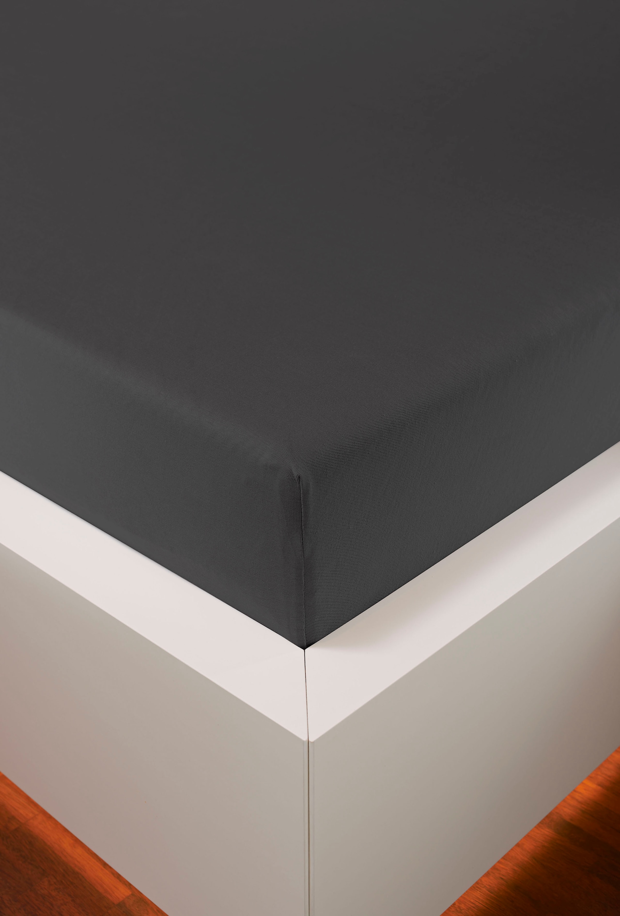 bellana Spannbettlaken »bellana exclusiv aus 100% Mako-Baumwolle, 150 g/m², bügelfrei« feinste Mako-Baumwolle, Spannbetttuch für Matratzen bis 25cm Höhe
