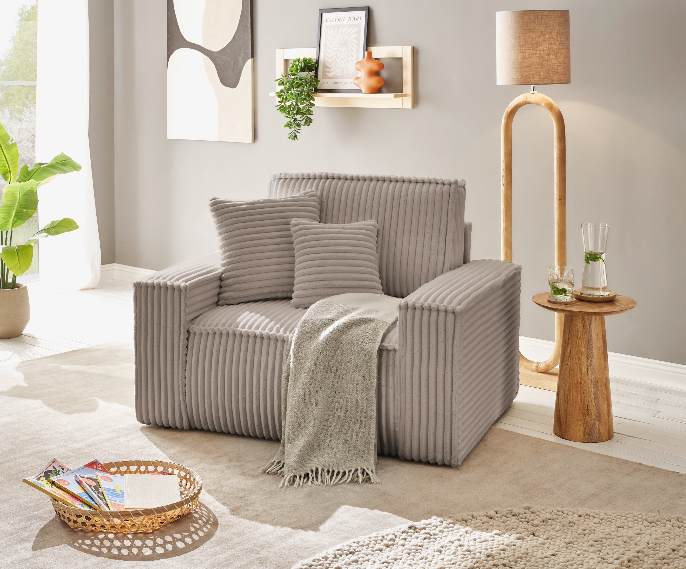 andas Loveseat »FINNLEY, XXL-Sessel, Lesesessel, trendige Stoffe, inkl. Zierkissen« 1 Stk. tlg. verfügbar in den Stoffqualitäten Bouclé, Struktur fein und Mega Cord