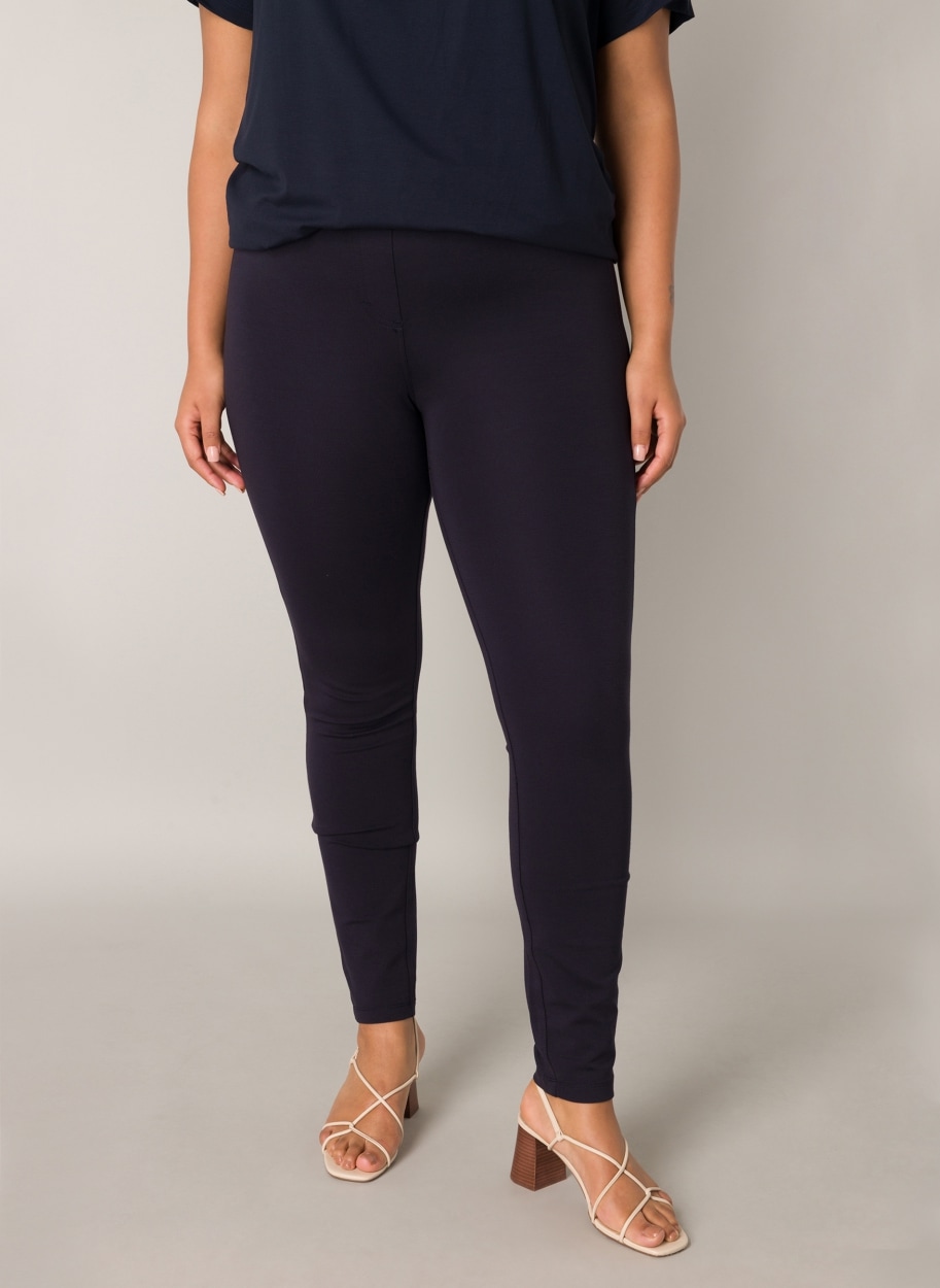 Image of Base Level Curvy Jeggings "Arnika" mit Badge