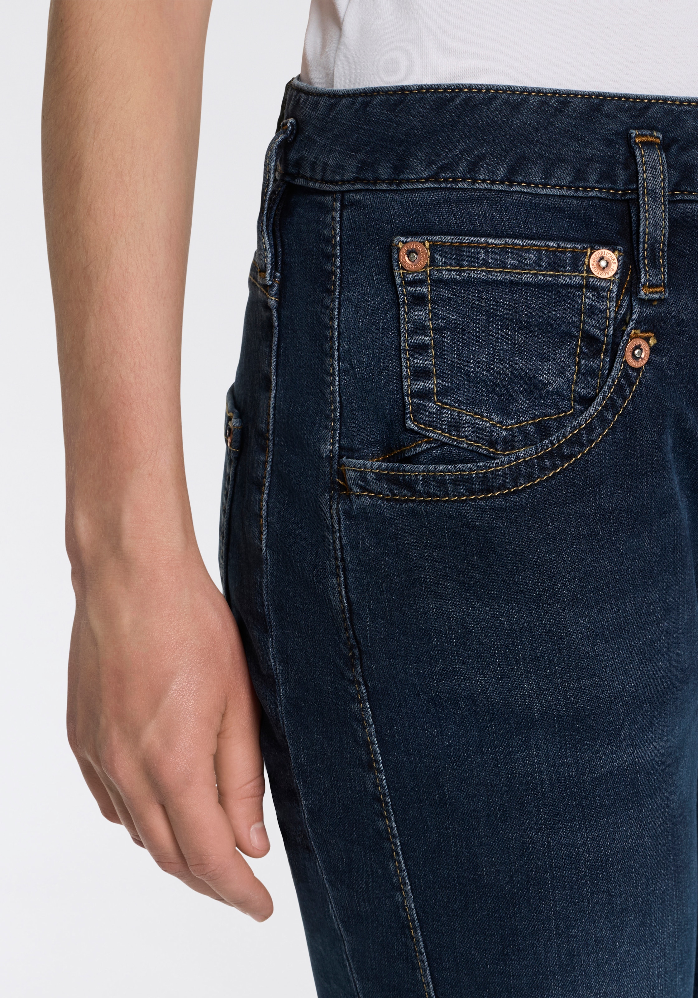Herrlicher 7/8-Jeans »Shyra Cropped Denim Stretch«, mit halb verdeckter Knopfleiste
