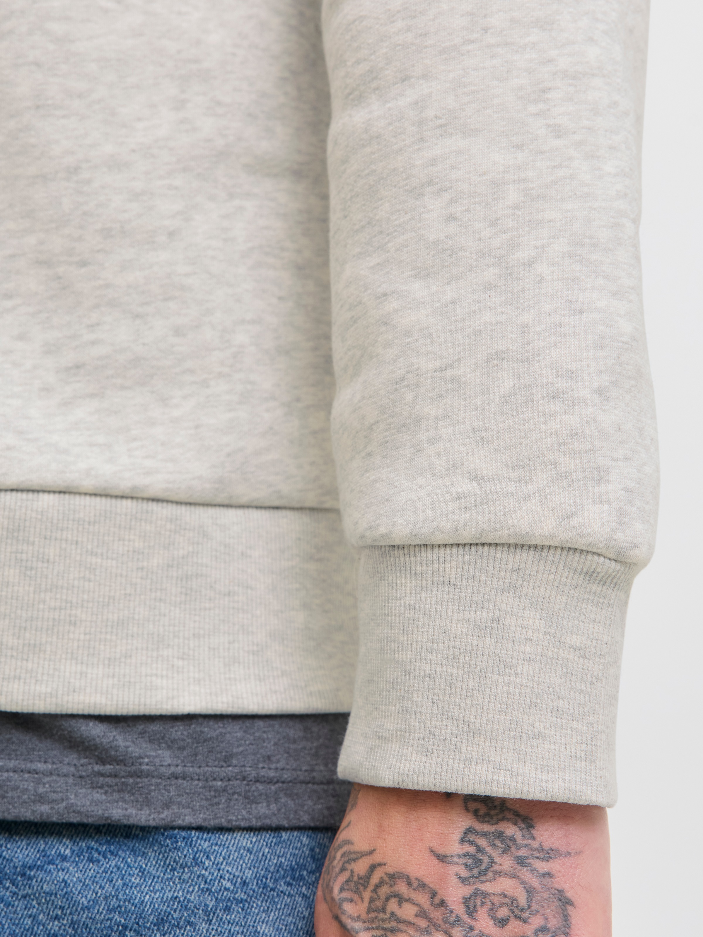 Jack & Jones Sweat à capuche »JJELOGO SWEAT HOOD 2 COL 25/26 NOOS«, mit stylischem Print
