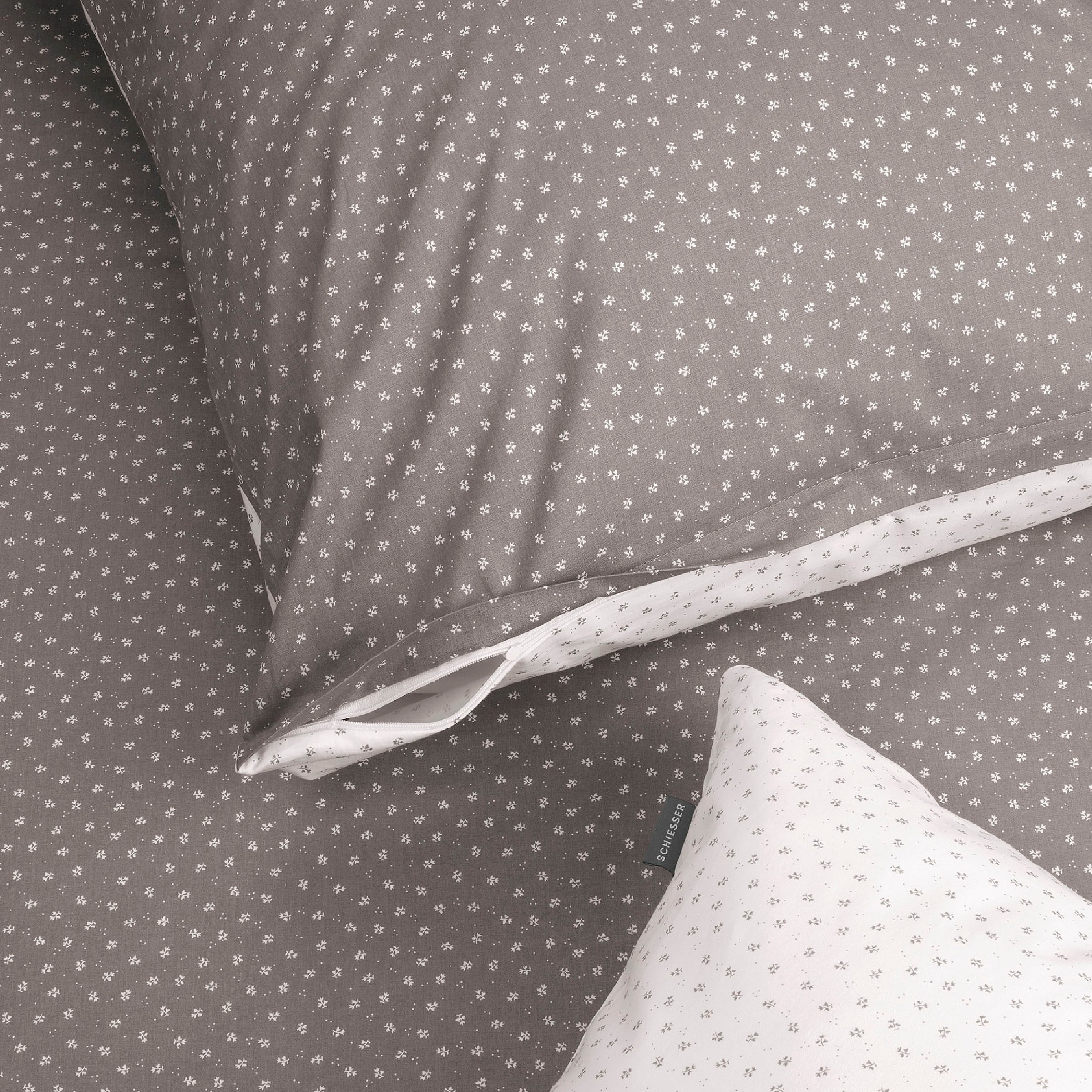 Schiesser Bettwäsche »Millie aus weicher Baumwolle mit filigranen Blüten«, MADE IN GREEN by OEKO-TEX®