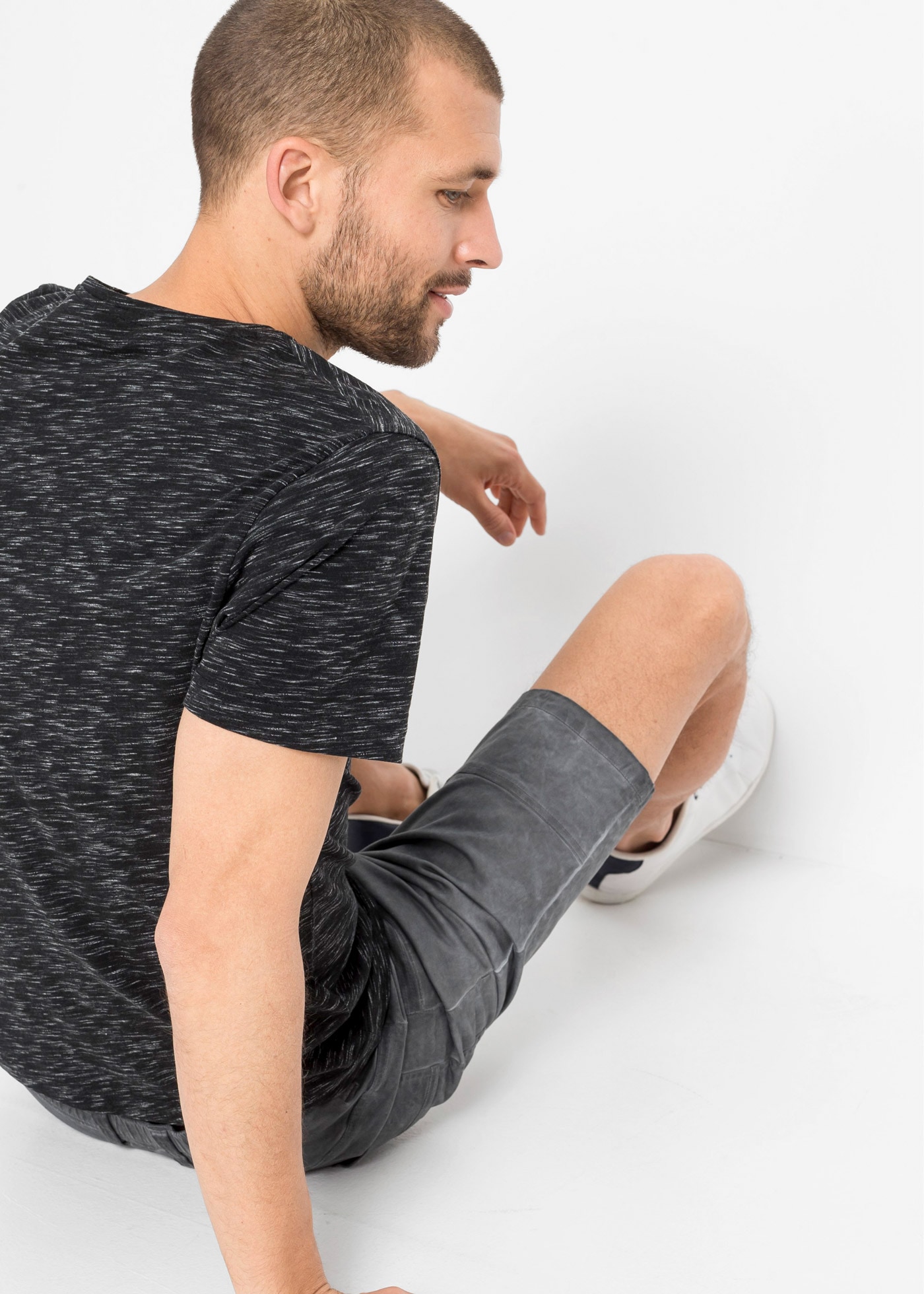 bonprix T-shirt Regular Fit, manches courtes, pour le quotidien