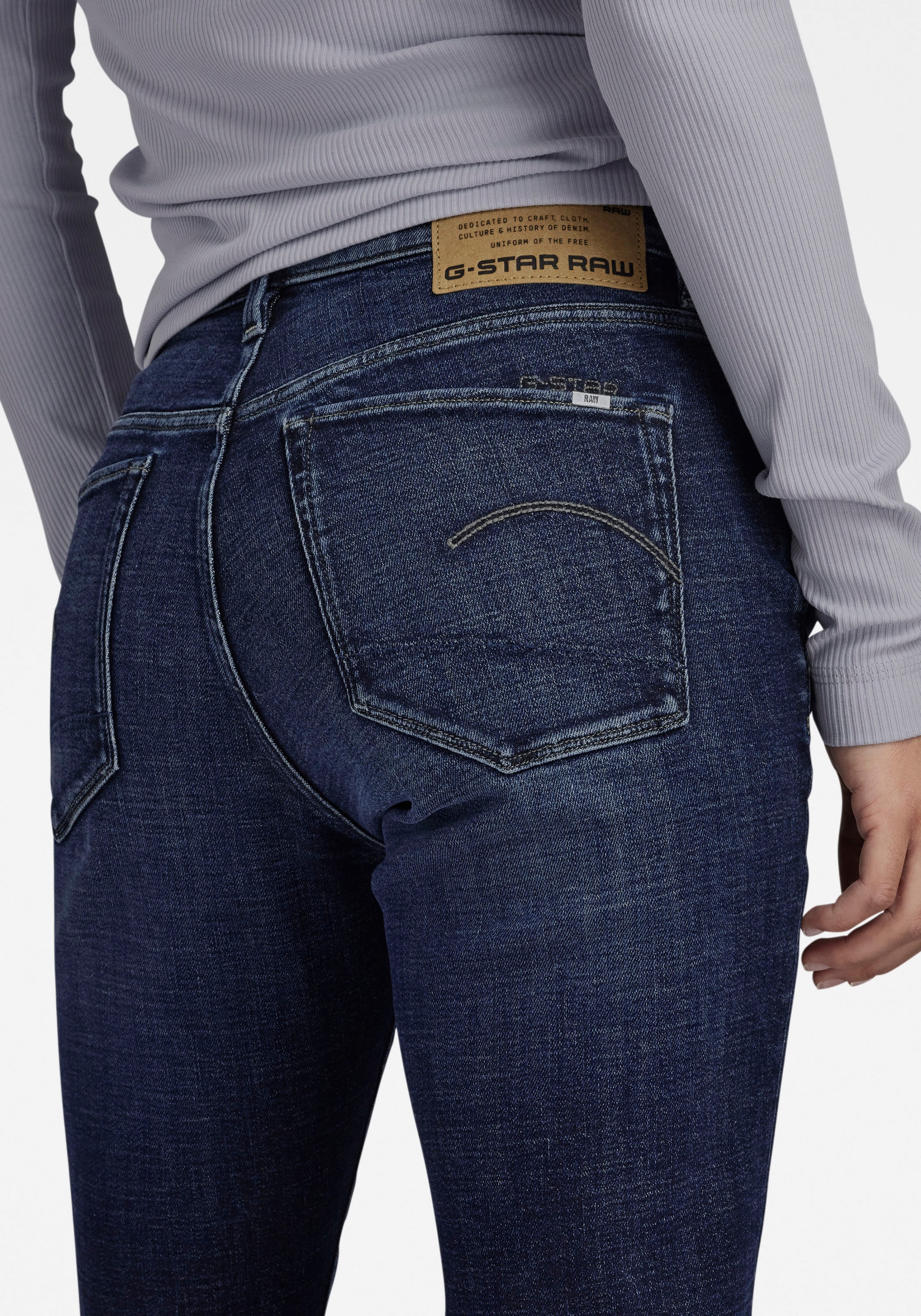 ♕ G-Star RAW Bootcut-Jeans kaufen -Anteil »3301 durch Flare Sitz Elasthan versandkostenfrei perfekter Jeans«
