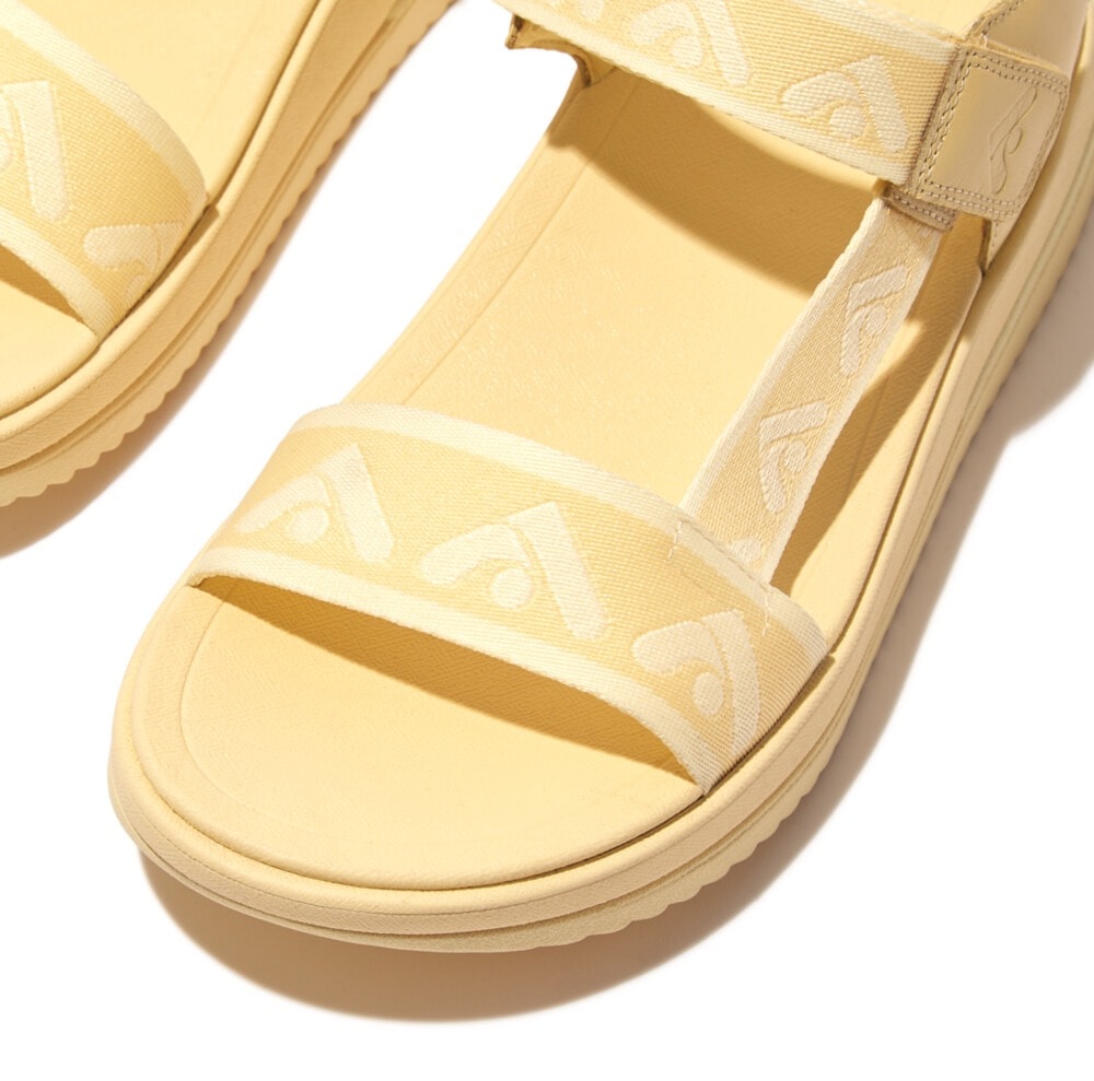Fitflop Sandale »SURFF WEBBING BACK«, Sommerschuh, Sandalette, Keilabsatz, mit Microwobbleboard - Fussbett