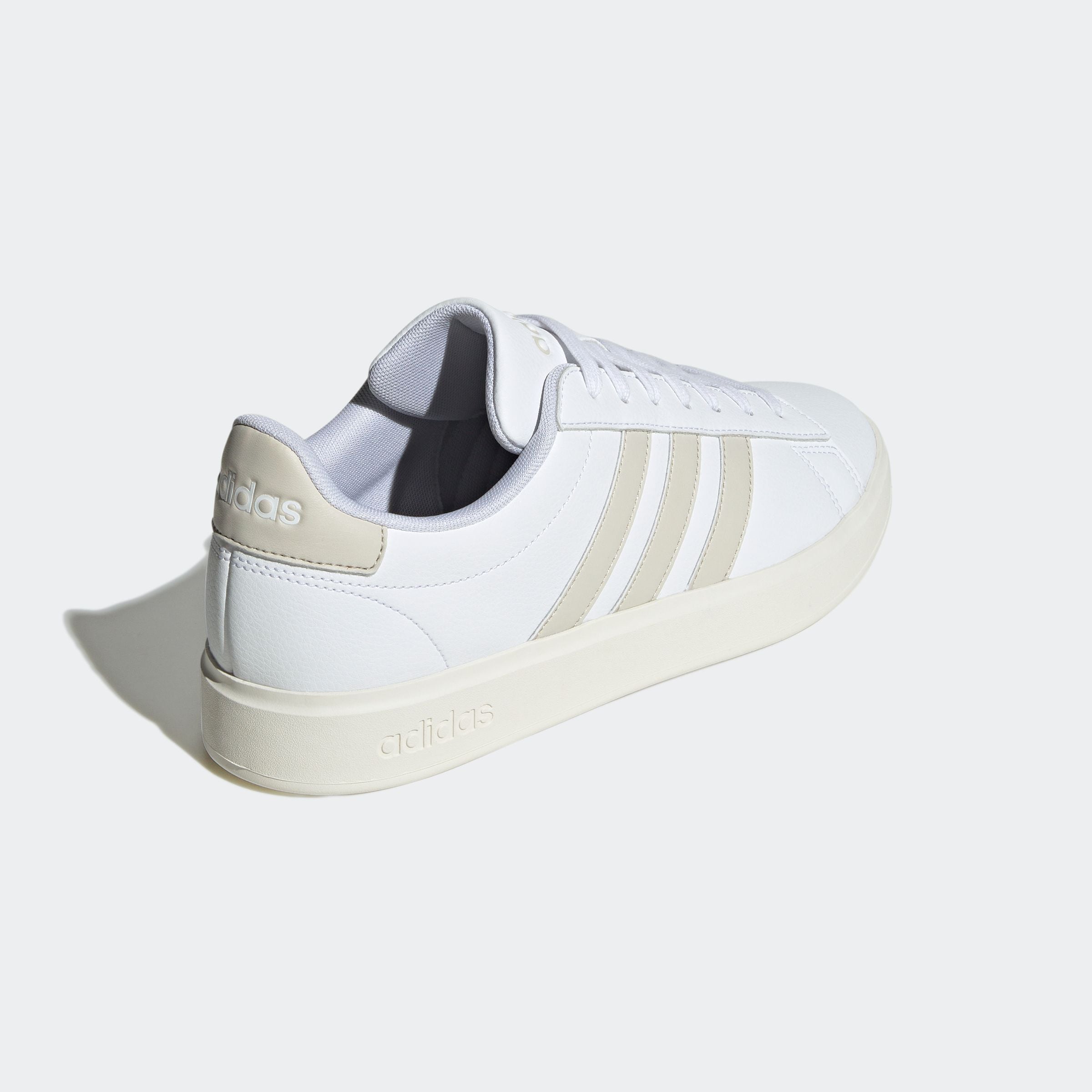 adidas Sportswear Sneaker »GRAND COURT CLOUDFOAM COMFORT«, Design auf den Spuren des adidas Superstar