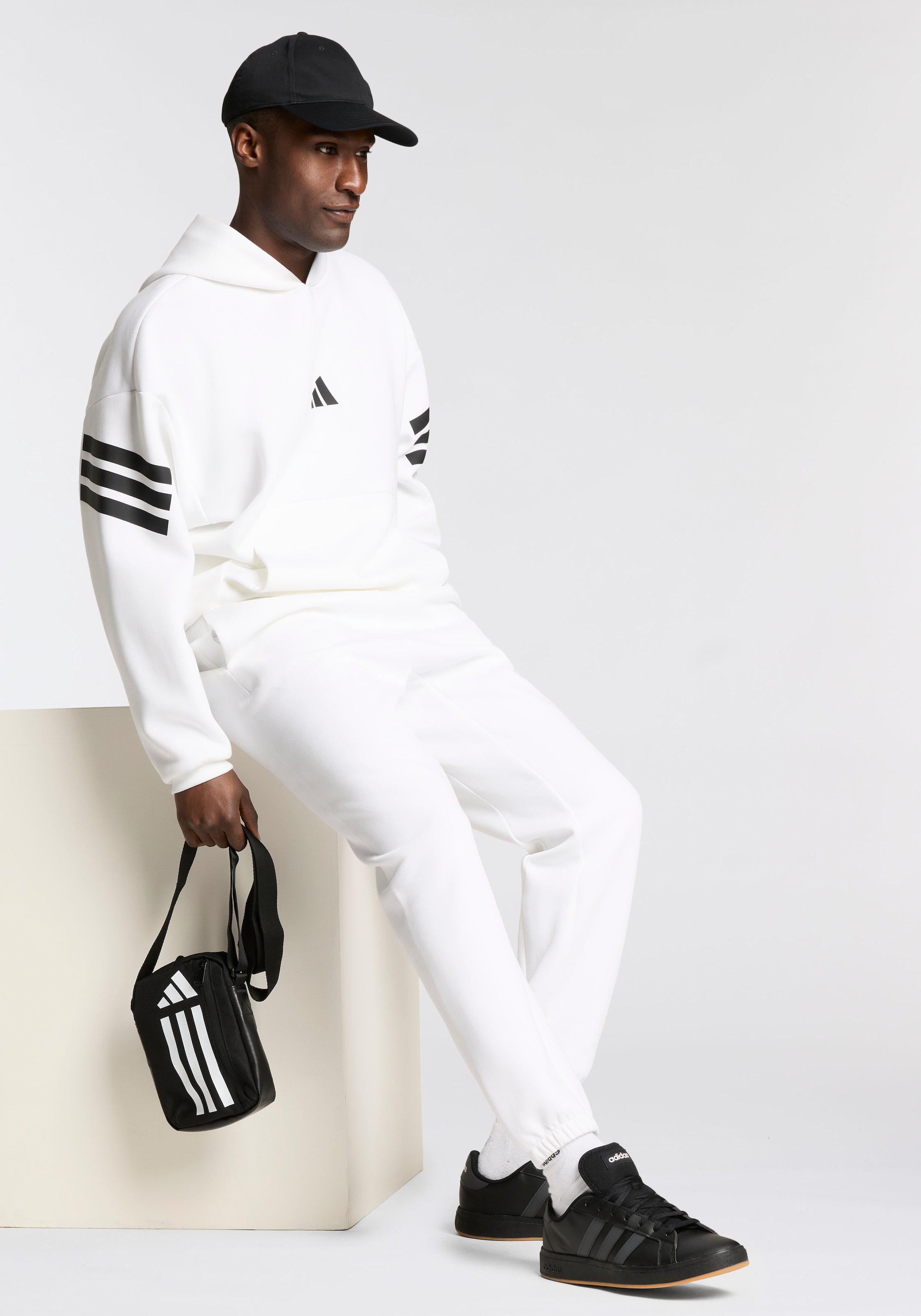 adidas Performance Sporttasche »ESSENTIALS TRAINING SCHULTERTASCHE«