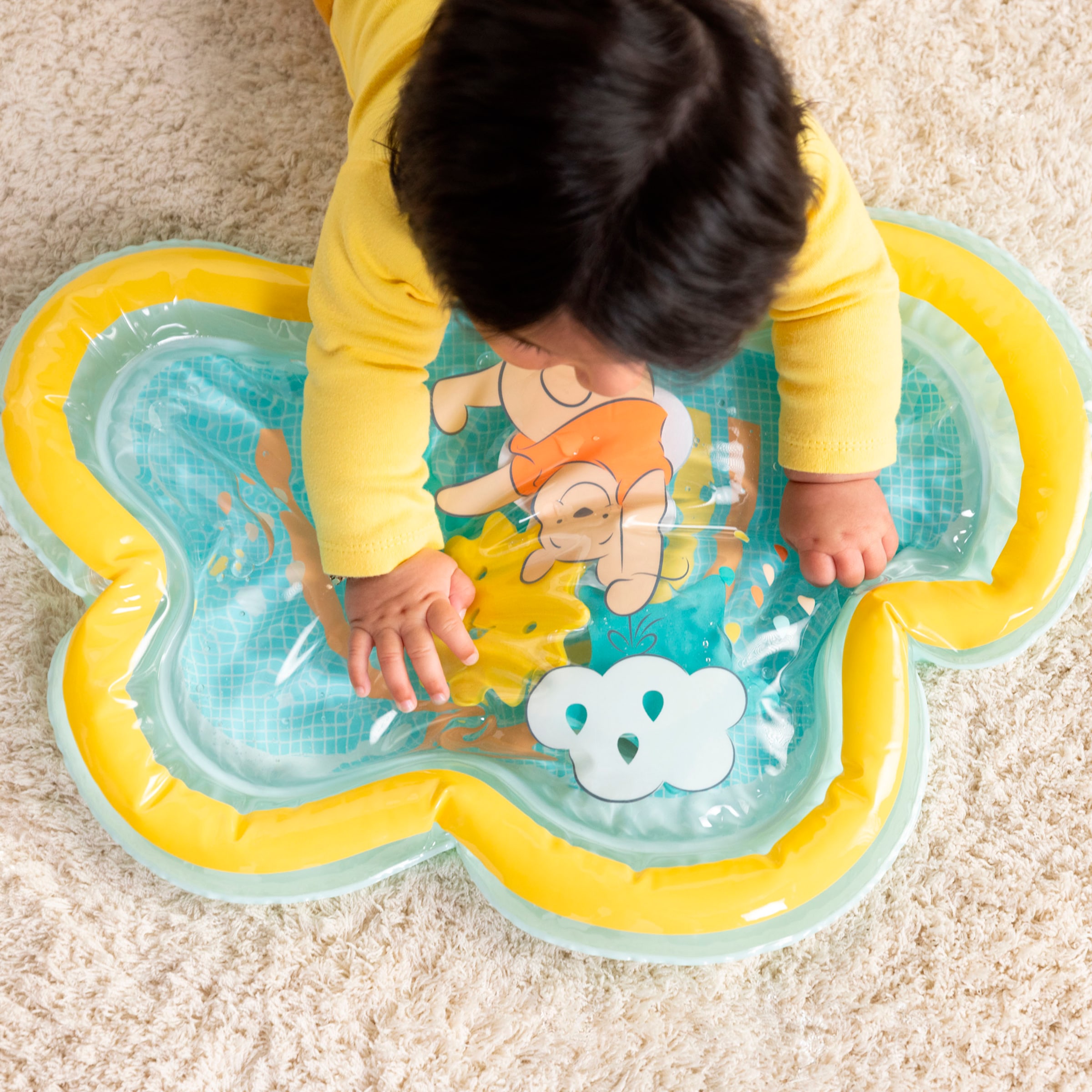 Bright Starts Tapis de jeu »Winnie the Pooh Once Upon A Tummy Time Water Mat«