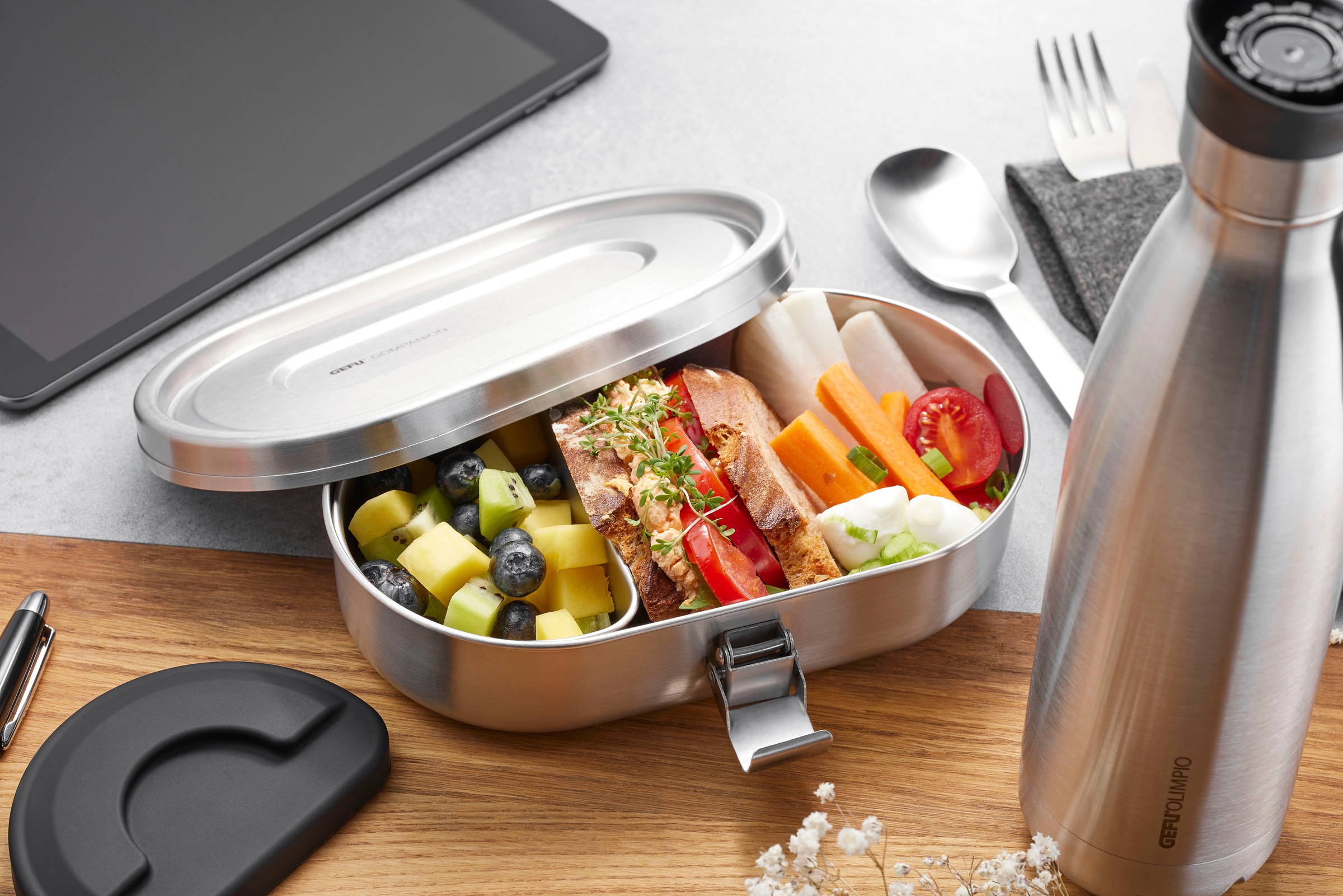 GEFU Lunchbox »COMPANION«, (Set, 2 tlg.), Bentobox-System: Äussere Dose 700 ml, Innendose 170 ml