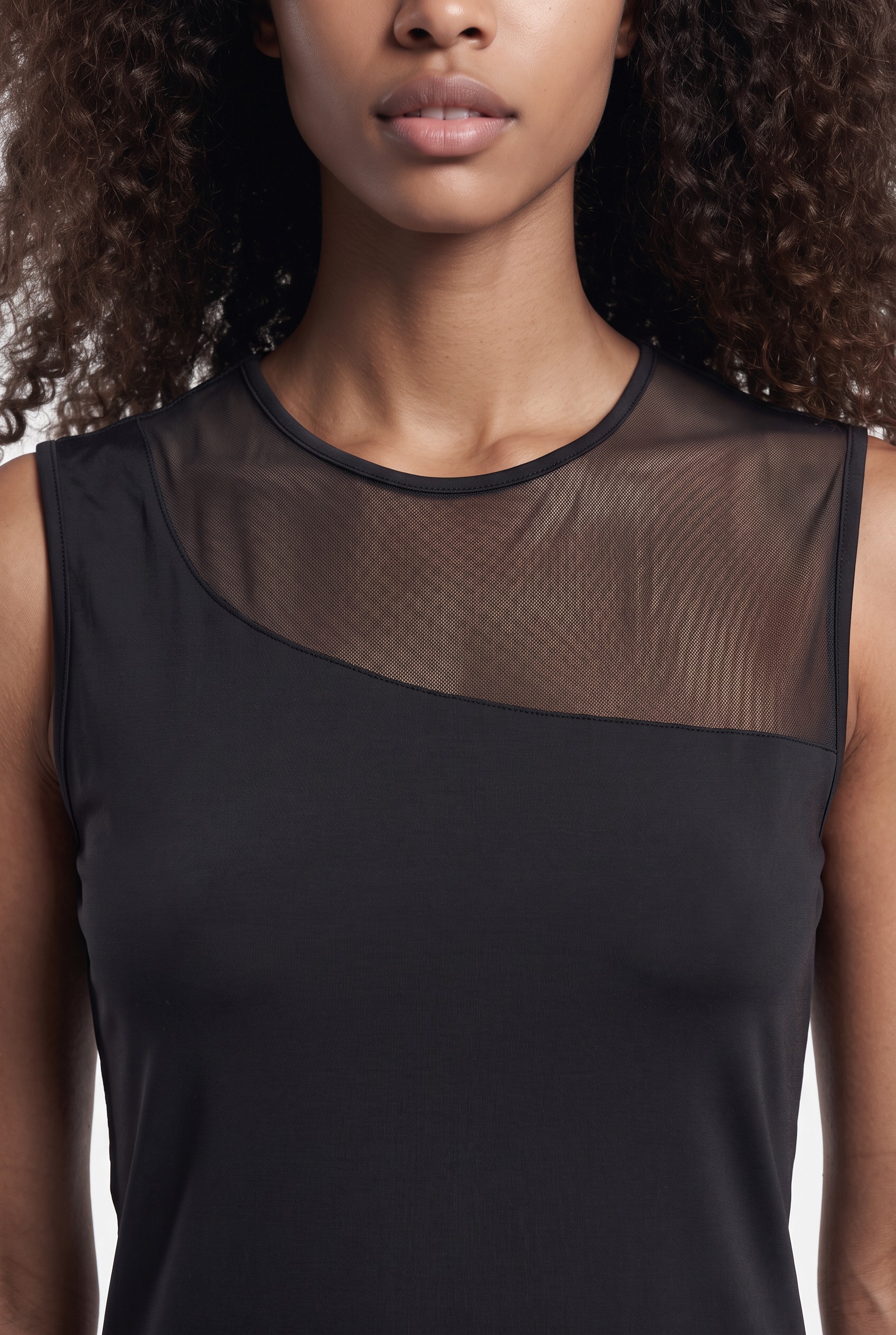 ONLY Rundhalsshirt »ONLTABY S/L ASYMMETRIC MESH TOP CS JRS« Materialmix, eng geschnitten