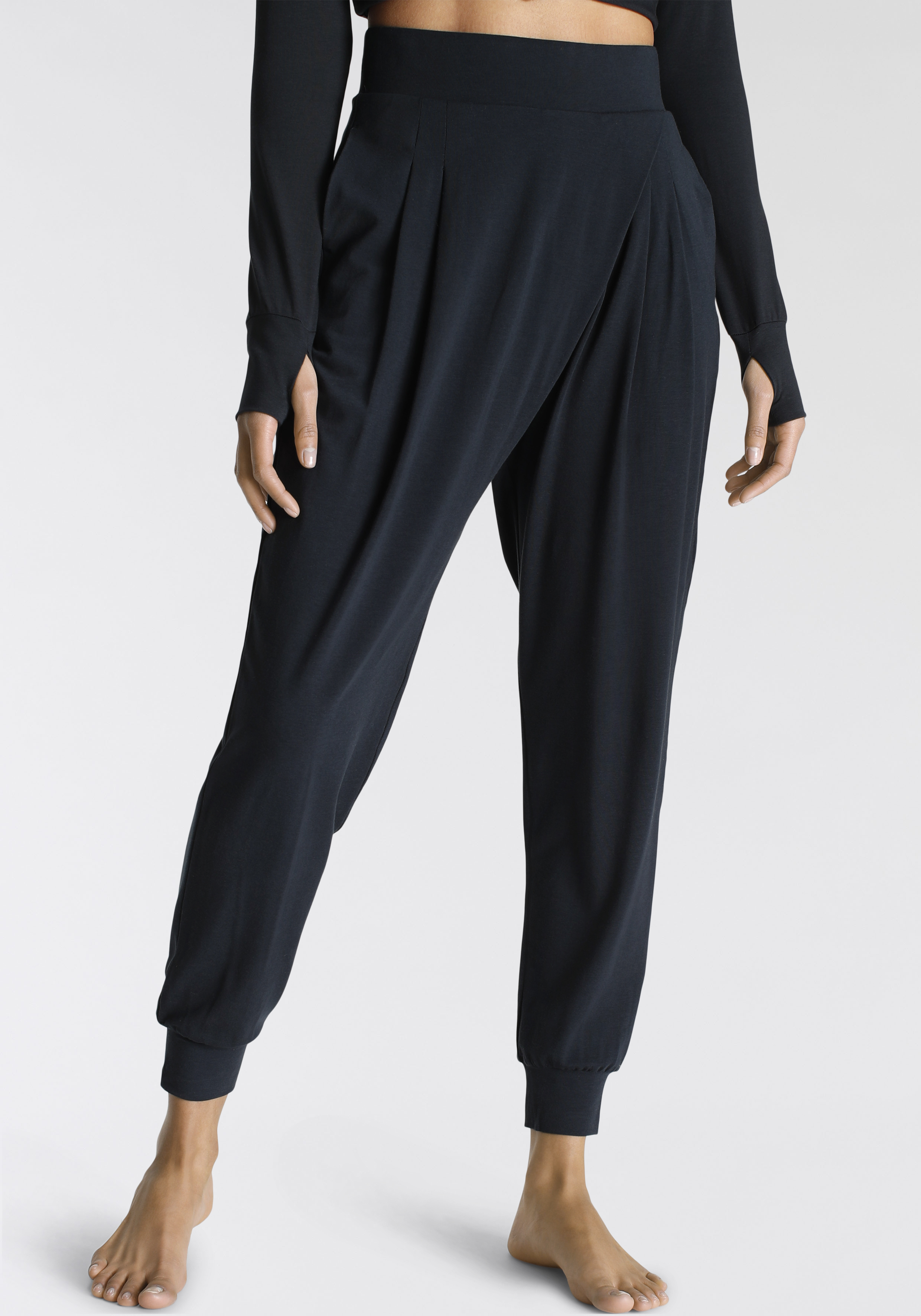Yogahose »Relax«, in asymmetrischer Optik