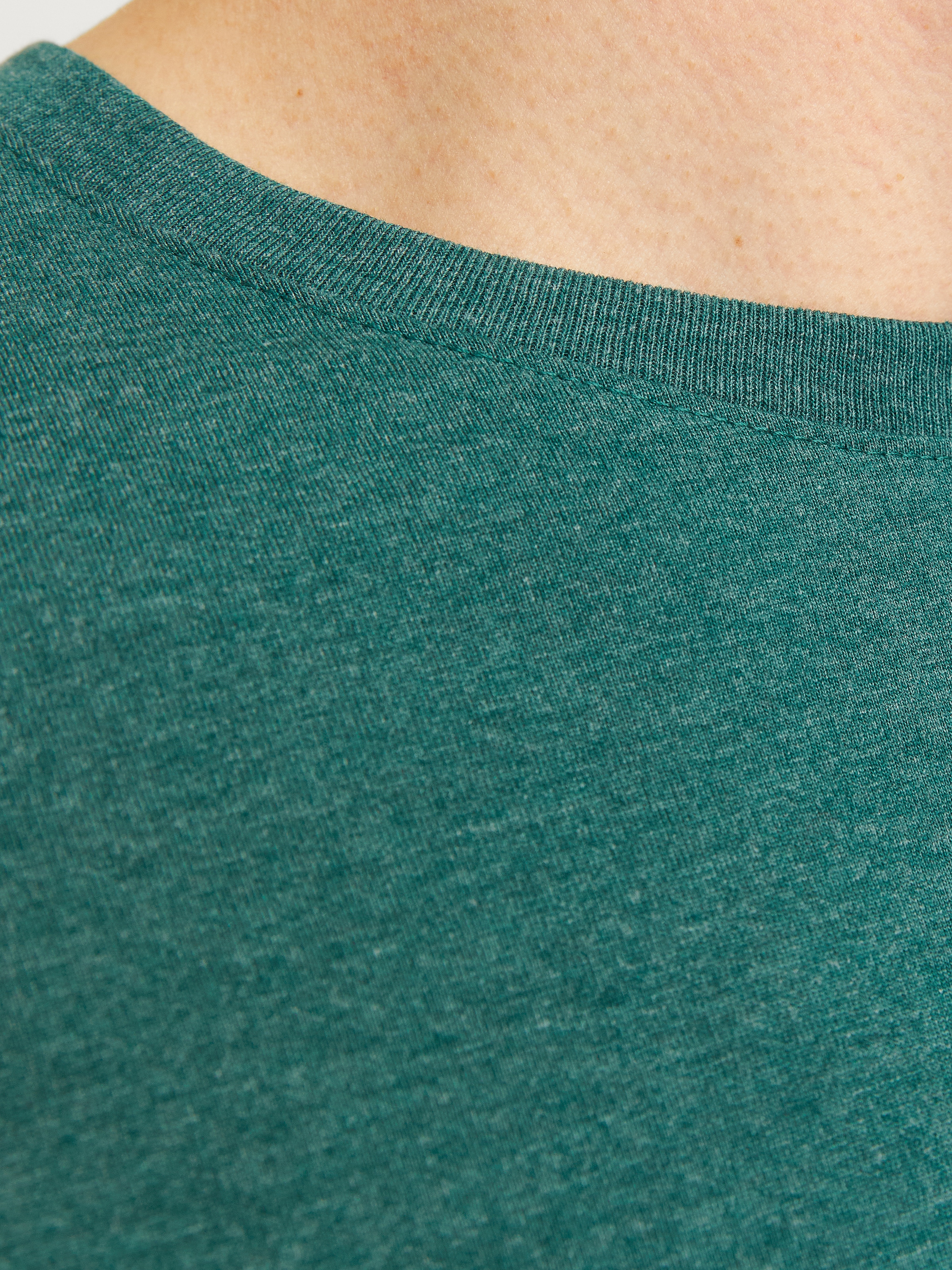 Jack & Jones Shirt à col rond »JJEORGANIC MELANGE TEE SS O-NECK NOOS« mélange coton, coupe régulière