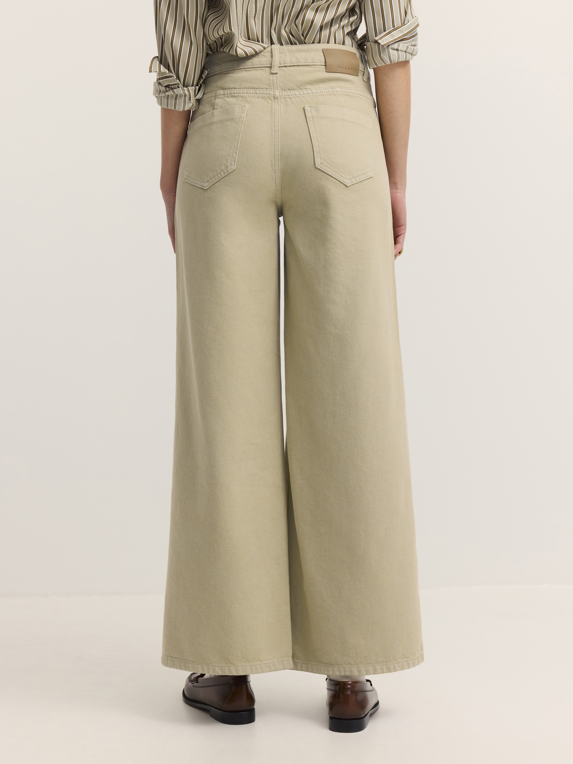 bugatti Jeans à 5 poches »Modern Fit« Modern Fit taille haute, coton Lyocell