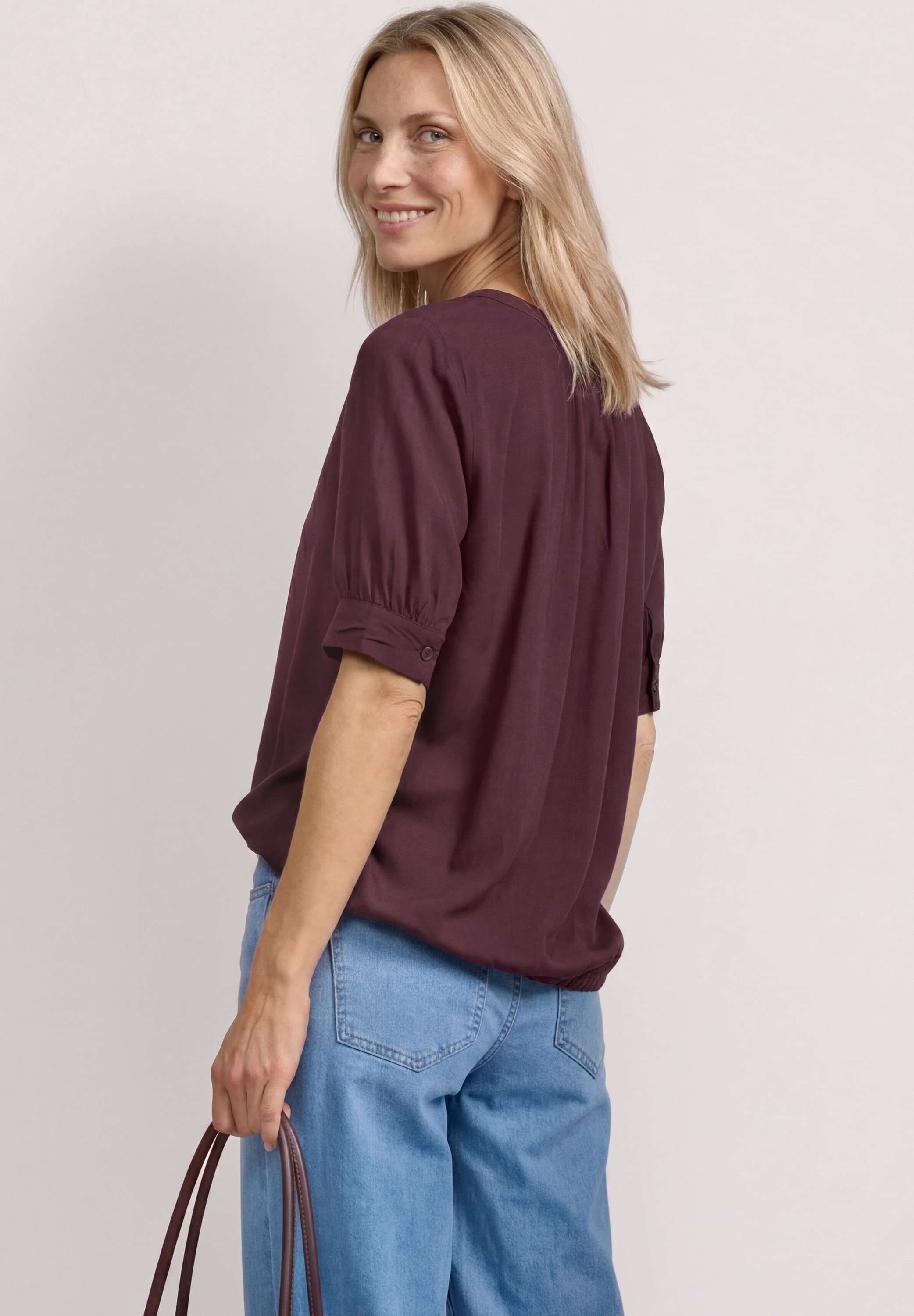 STREET ONE Blouse à manches courtes blouse d'été courte avec encolure fendue