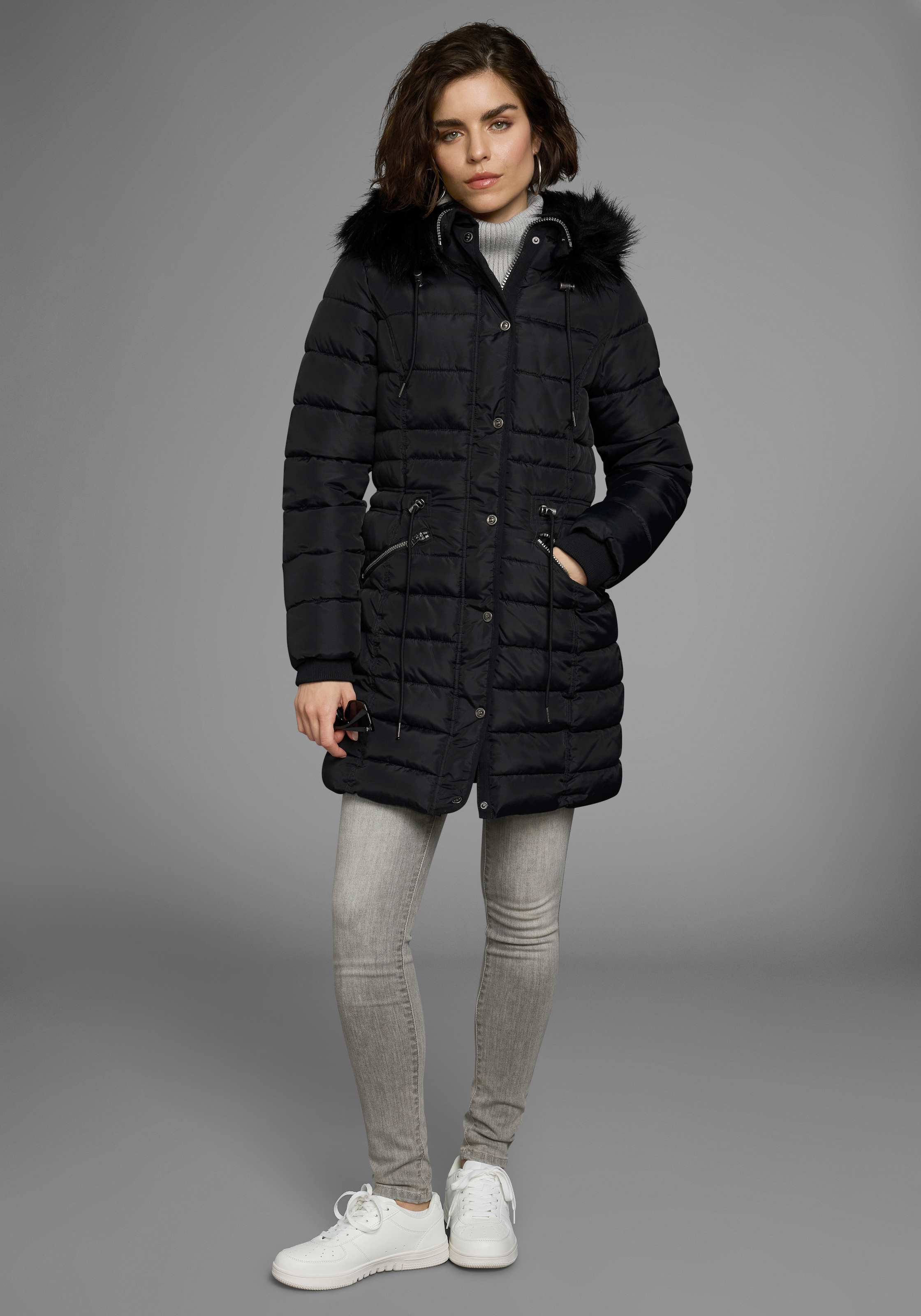 KangaROOS Steppjacke, mit Kapuze, figurbetonter Schnitt, mit Reissverschlusstaschen