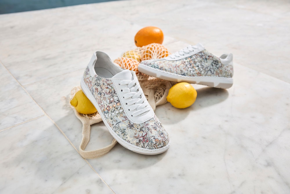 Rieker Sneakers  Chaussure à lacets, chaussure basse, sneaker décontracté à motif floral